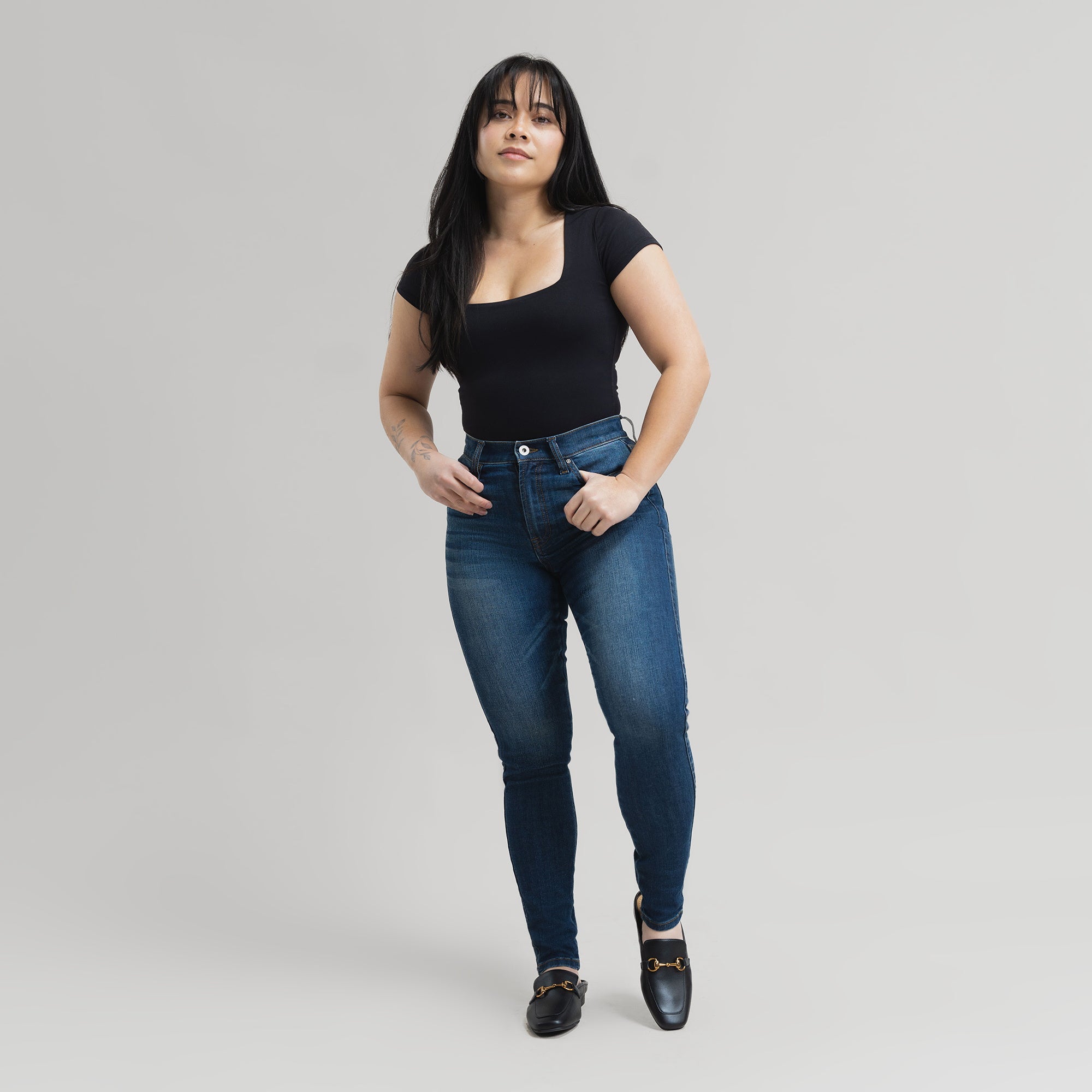 Pear Custom Jeans Women's Denim For Women High-Waisted Plus Size Inclusive model Gem in Sur Blue