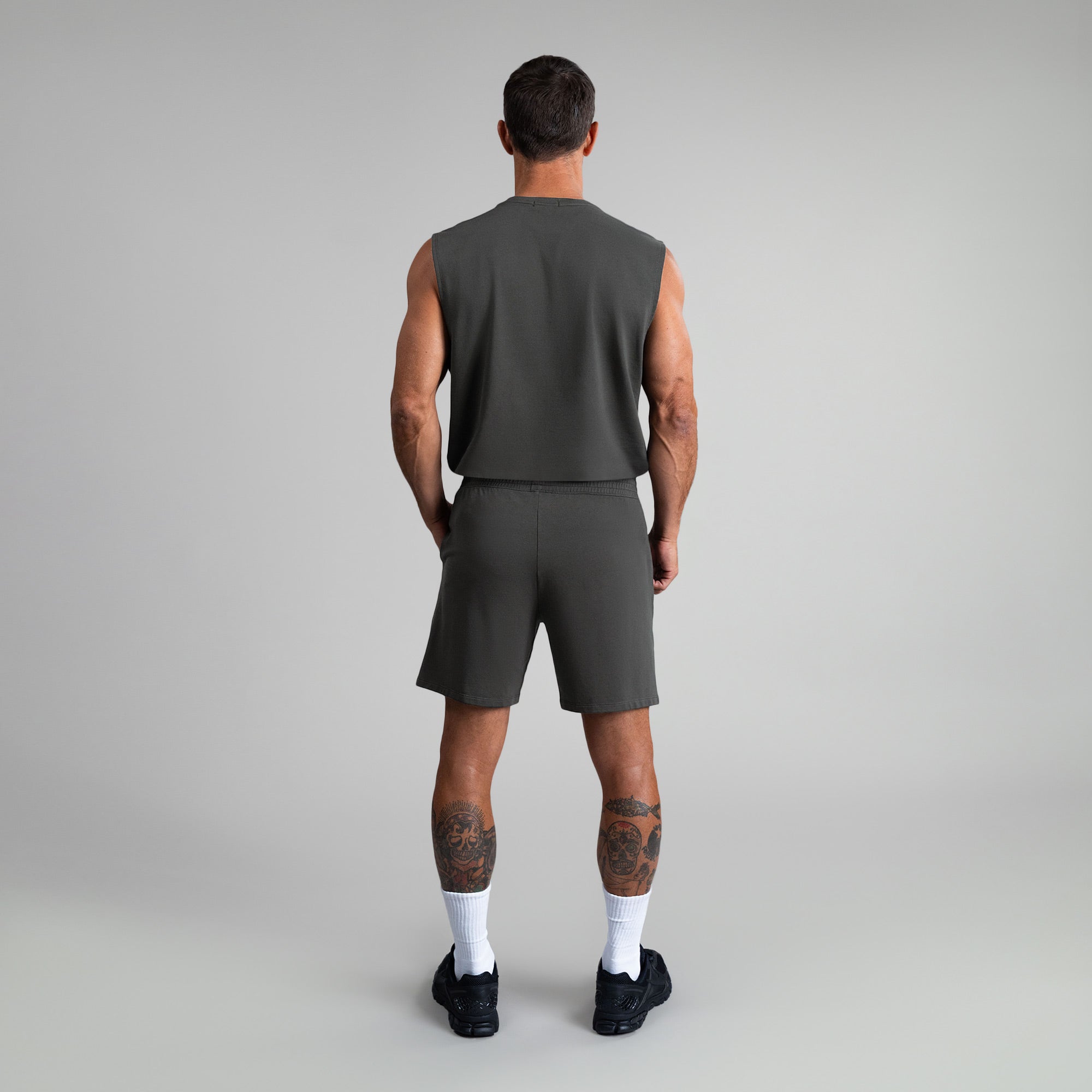 Tags:(6'0" - 180 lbs|Medium) custom pullover model Tyler in Smoke