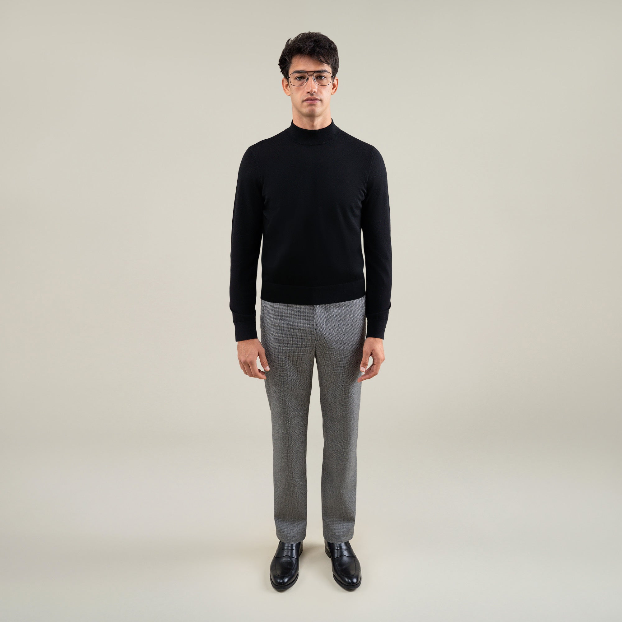 Tags:(Large | 6'1" - 165) Custom t-shirt tee model Jessey in Onyx