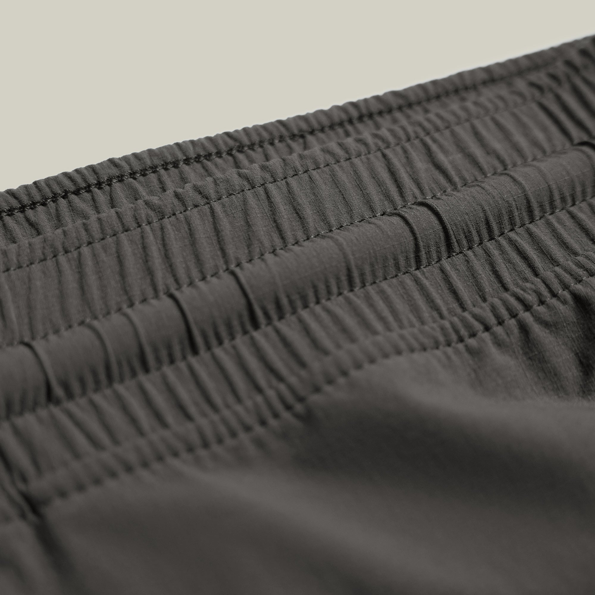 Tags:(Large | 6’2 - 180) Ultralight Nylon Flex Shorts model Kive in Ash