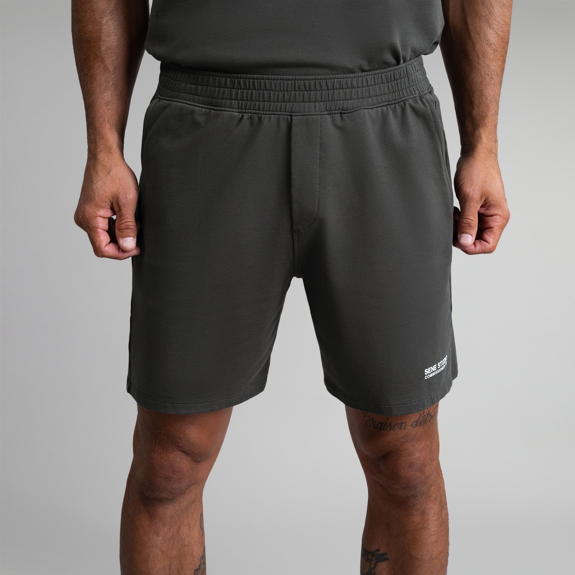 Tags:(6'0" - 180 lbs|Medium) custom pullover model Tyler in Smoke