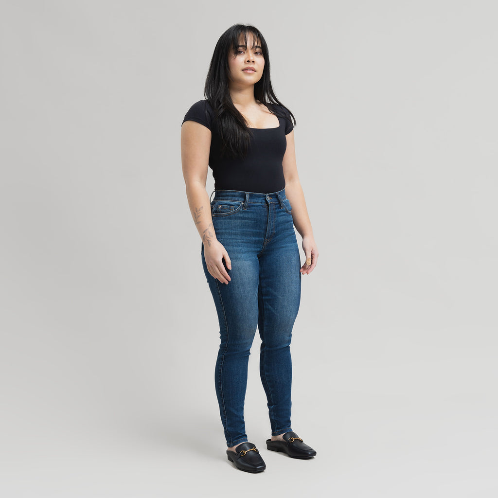 Pear Custom Jeans Women's Denim For Women High-Waisted Plus Size Inclusive model Gem in Sur Blue