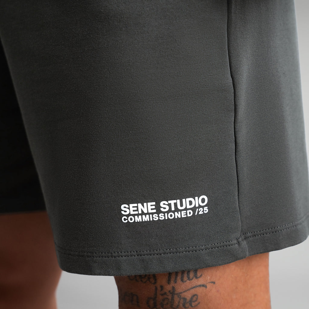Tags:(6'0" - 180 lbs|Medium) custom pullover model Tyler in Smoke