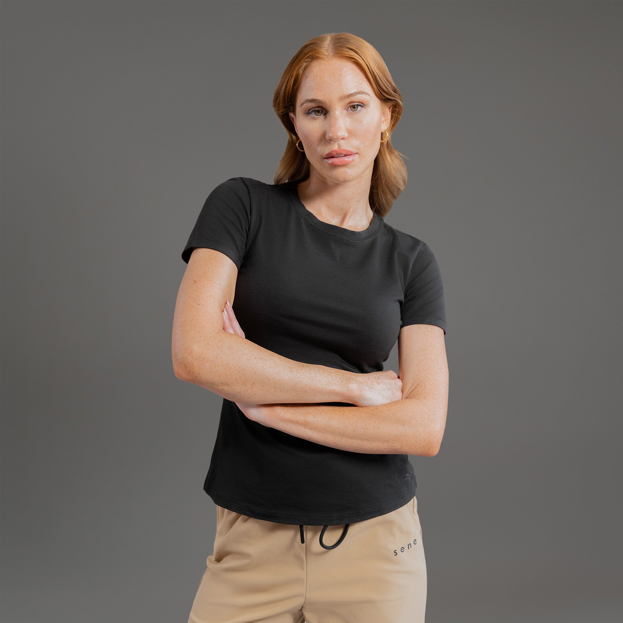 custom women's sizeless t-shirt model Kelsey in Black