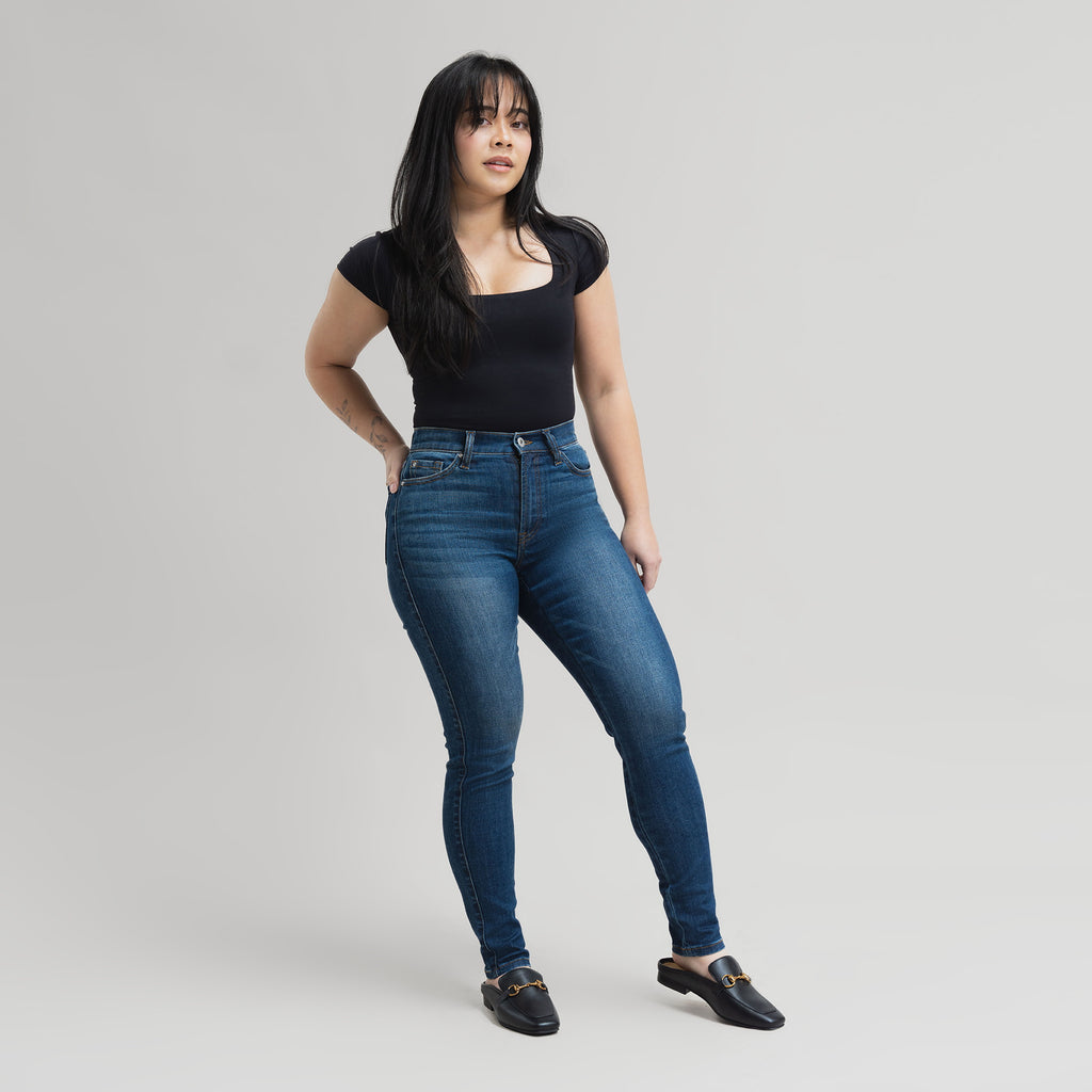 Pear Custom Jeans Women's Denim For Women High-Waisted Plus Size Inclusive model Gem in Sur Blue