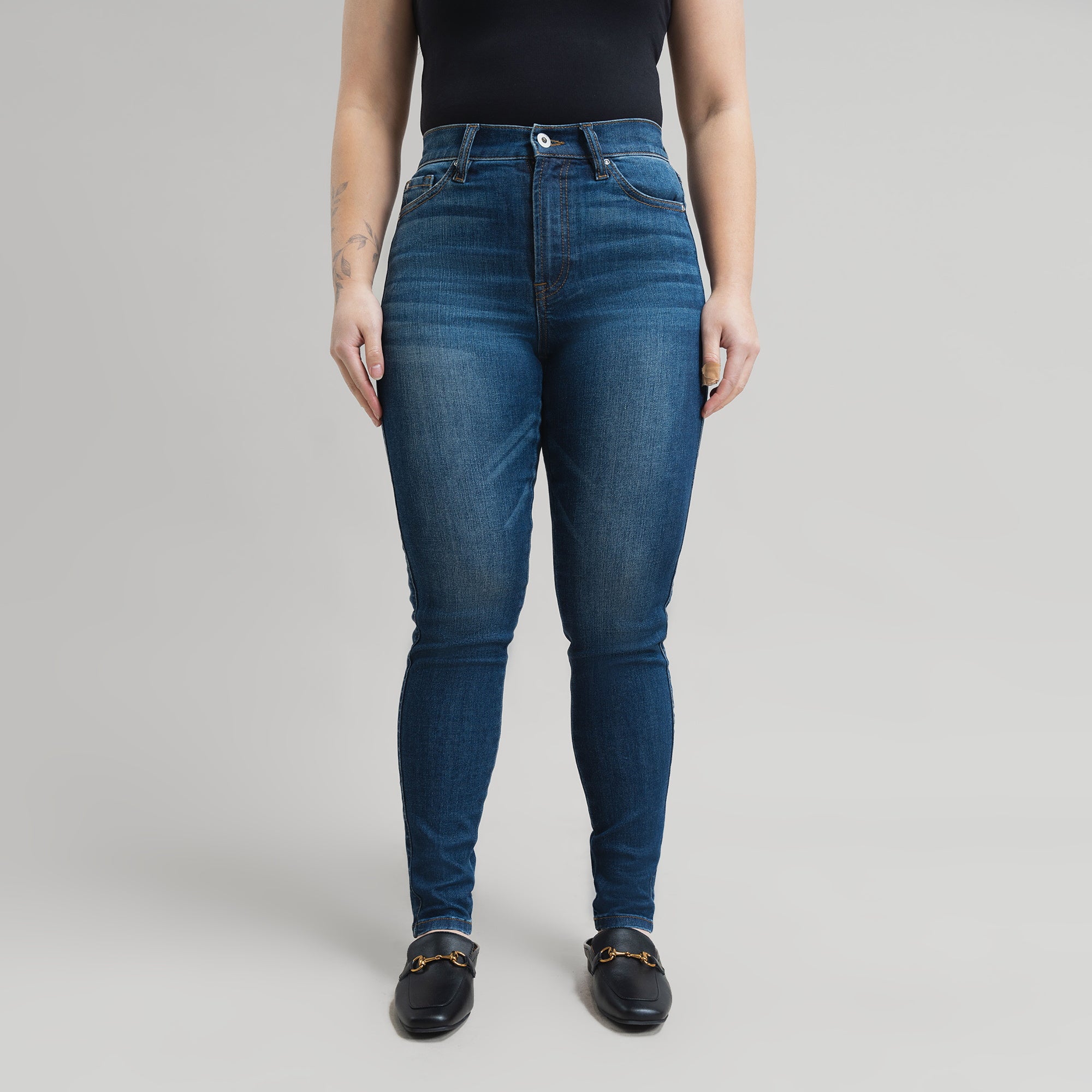 Pear Custom Jeans Women's Denim For Women High-Waisted Plus Size Inclusive model Gem in Sur Blue