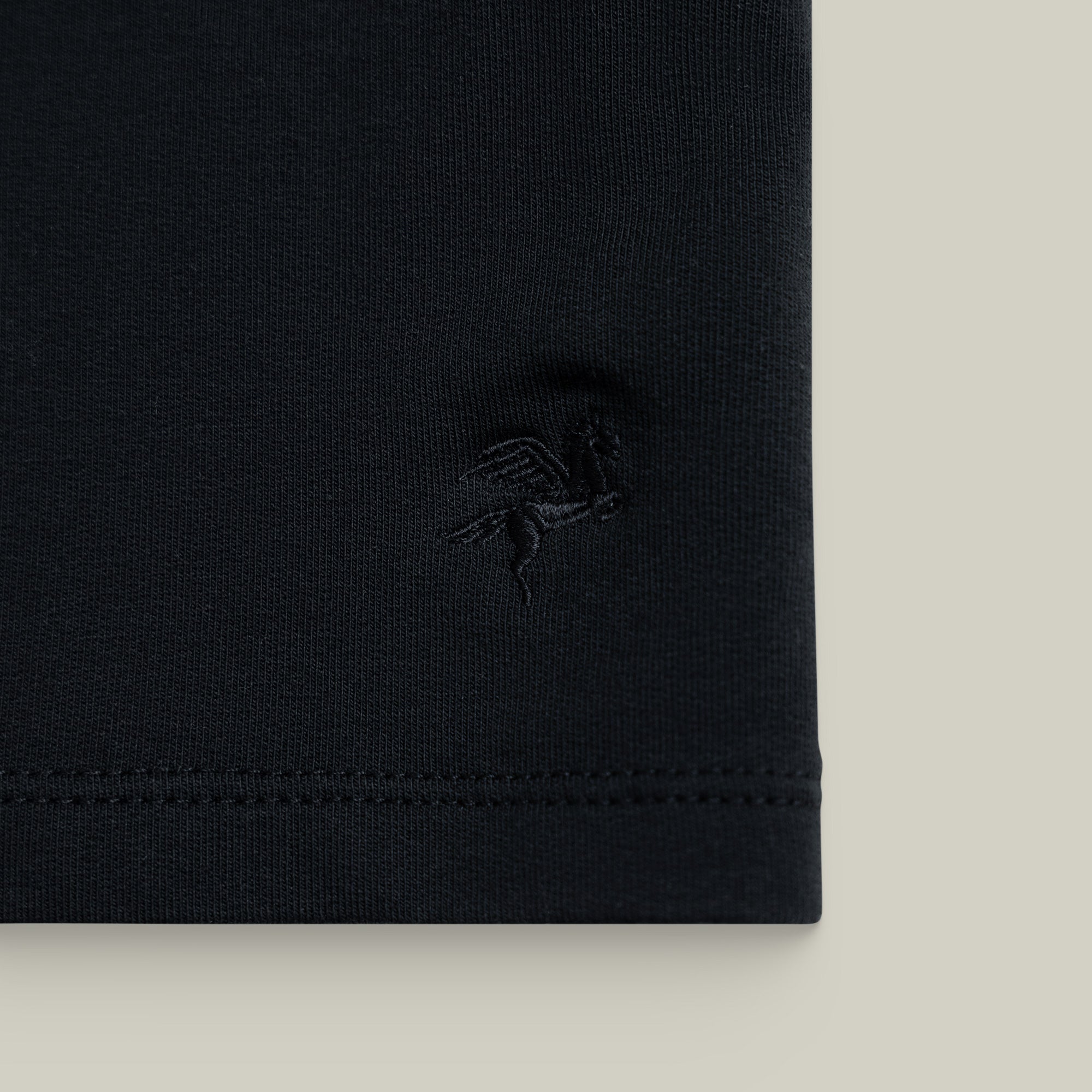 Tags:(Large | 6’2 - 180) Custom t-shirt tee model Kive in Black