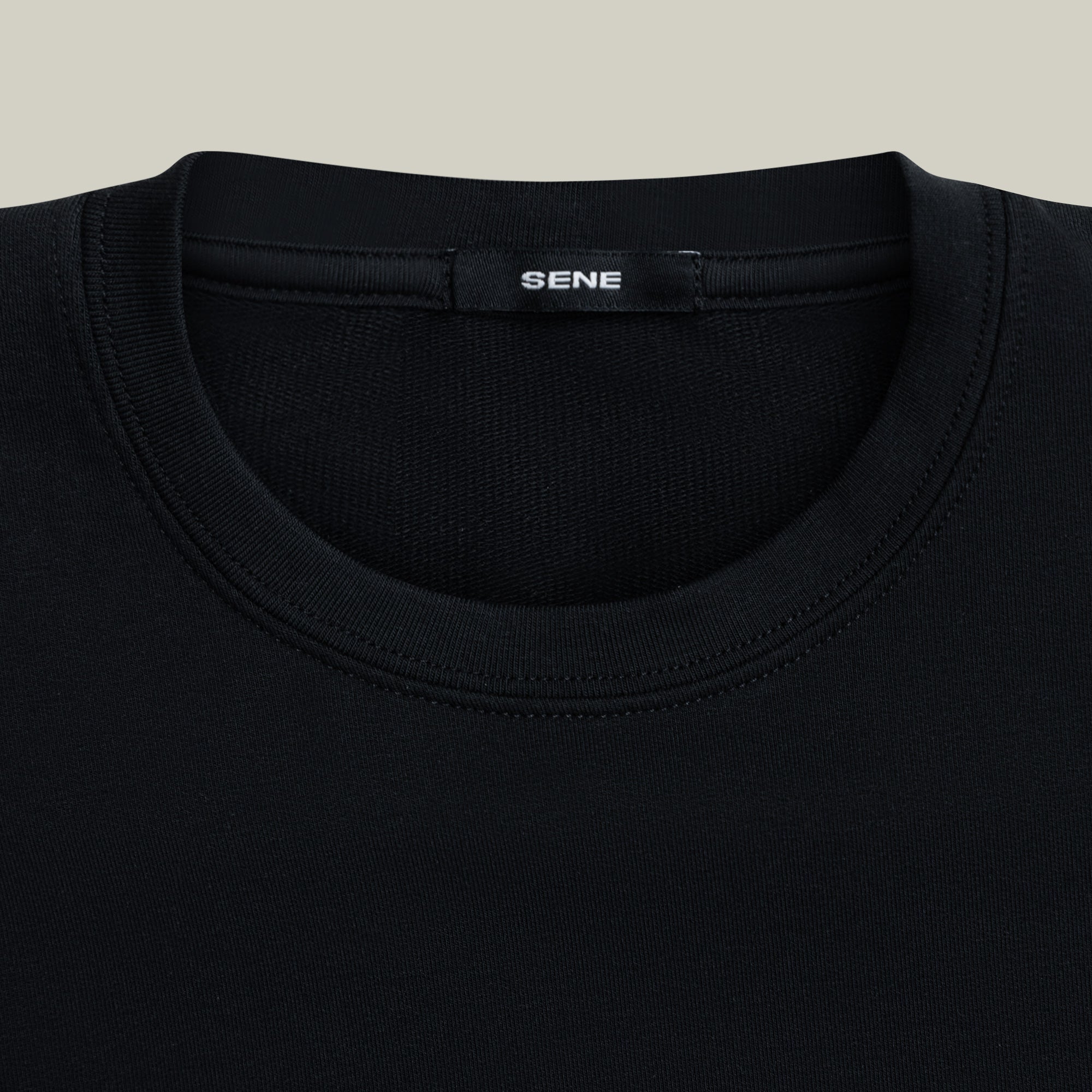 Tags:(Large | 6’2 - 180) Custom t-shirt tee model Kive in Black