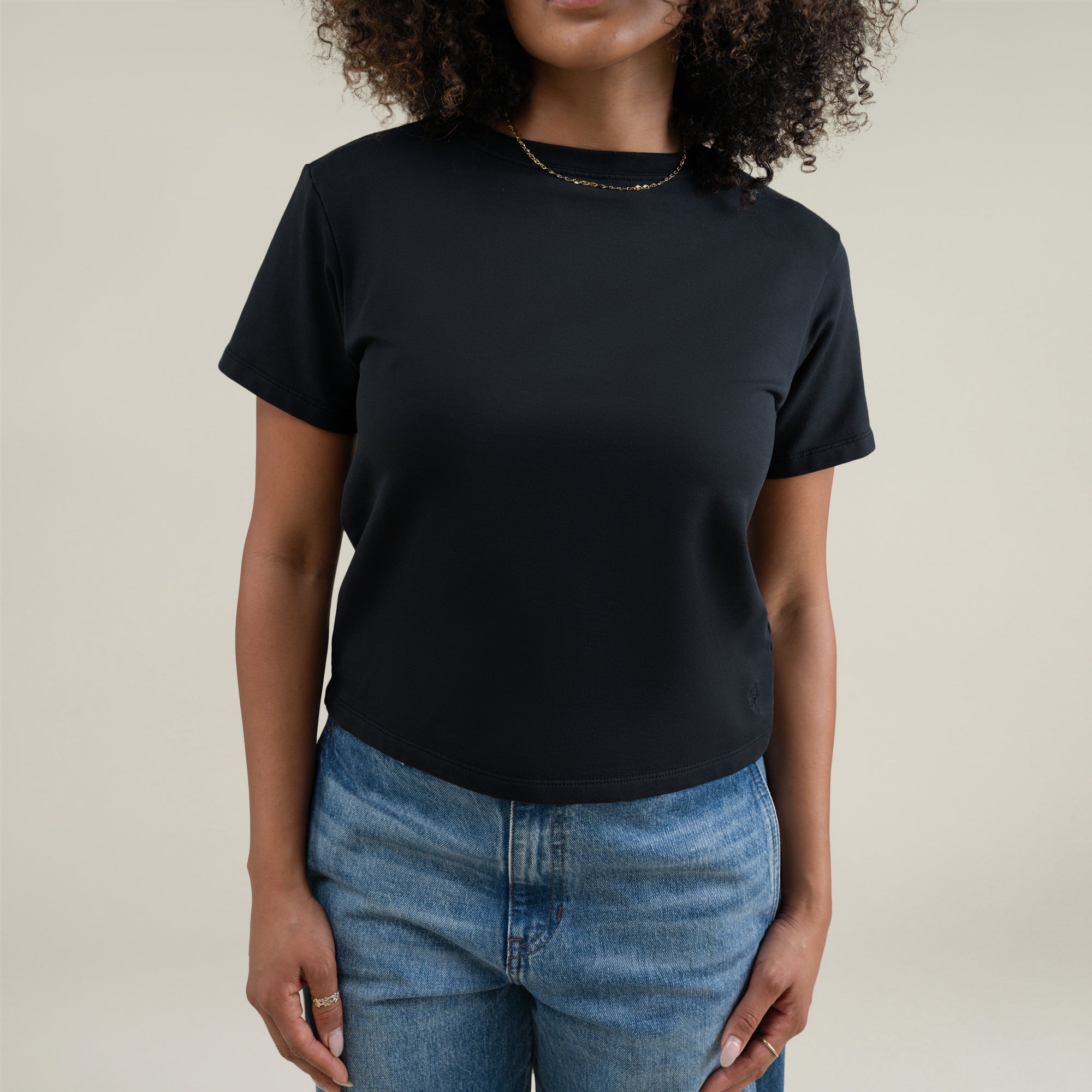 Tags:(Medium) Custom t-shirt tee model Melissa in Black