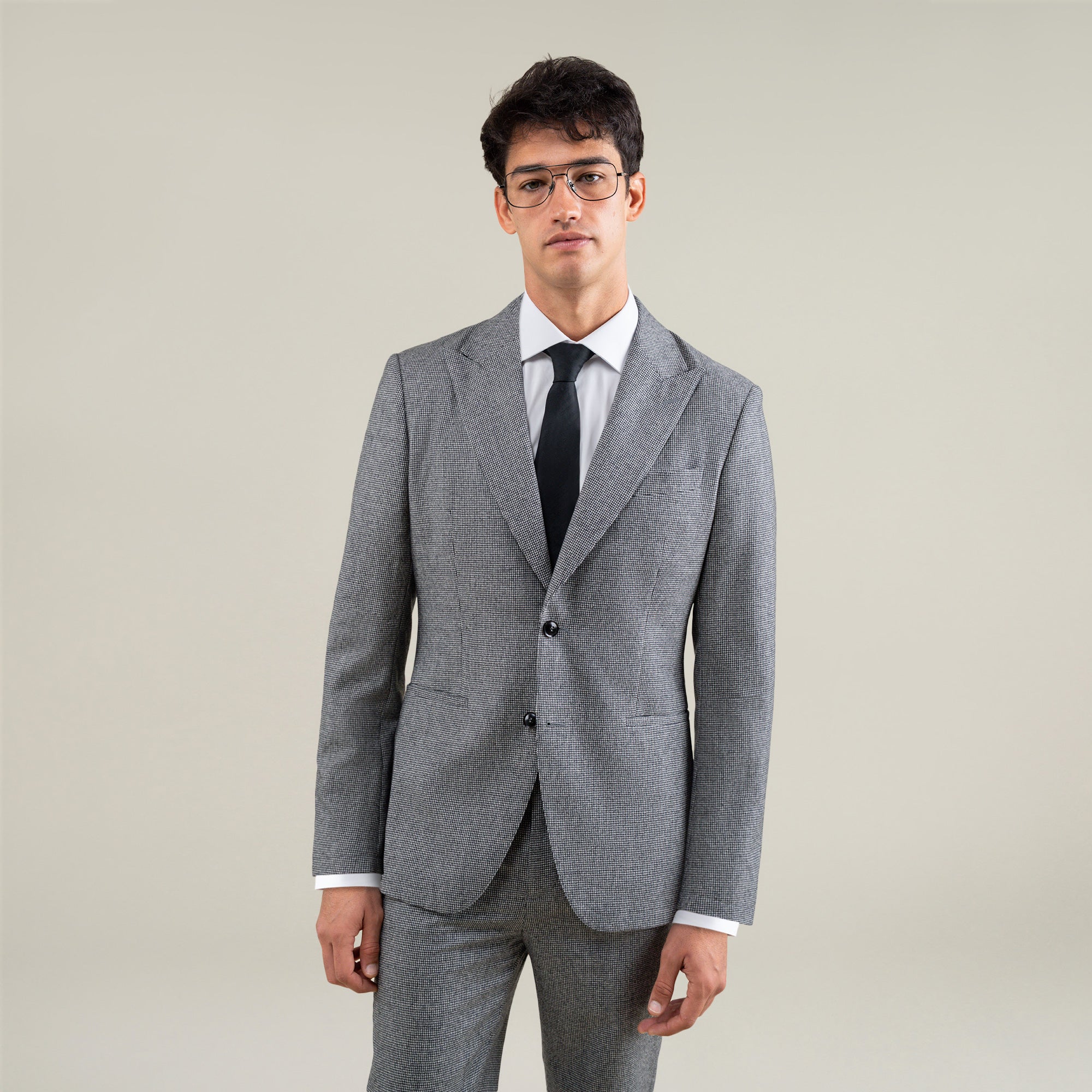 Tags:(6'1"|165) Custom Peak Lapel Tuxedo model Jessey in Black Pepita