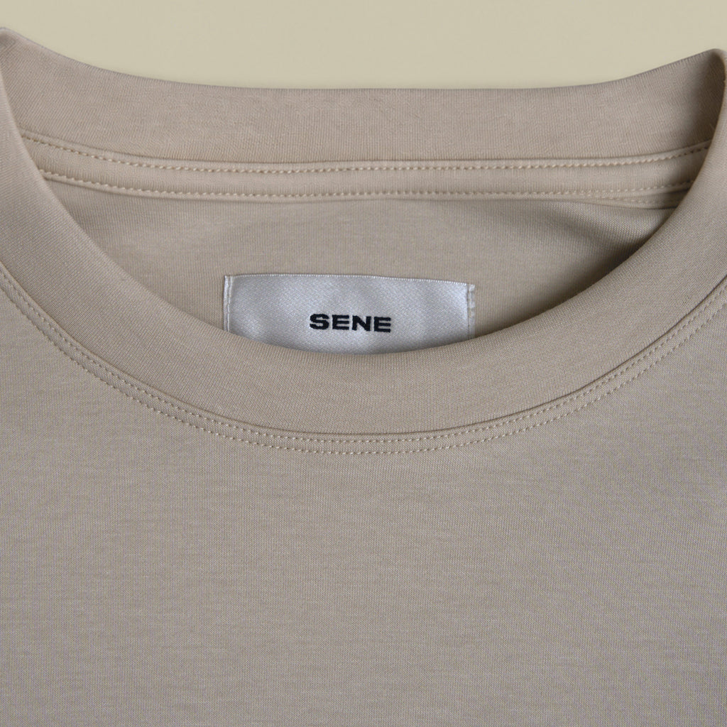 Mulberry Emblem Crew T-Shirt model Matteo in Beige
