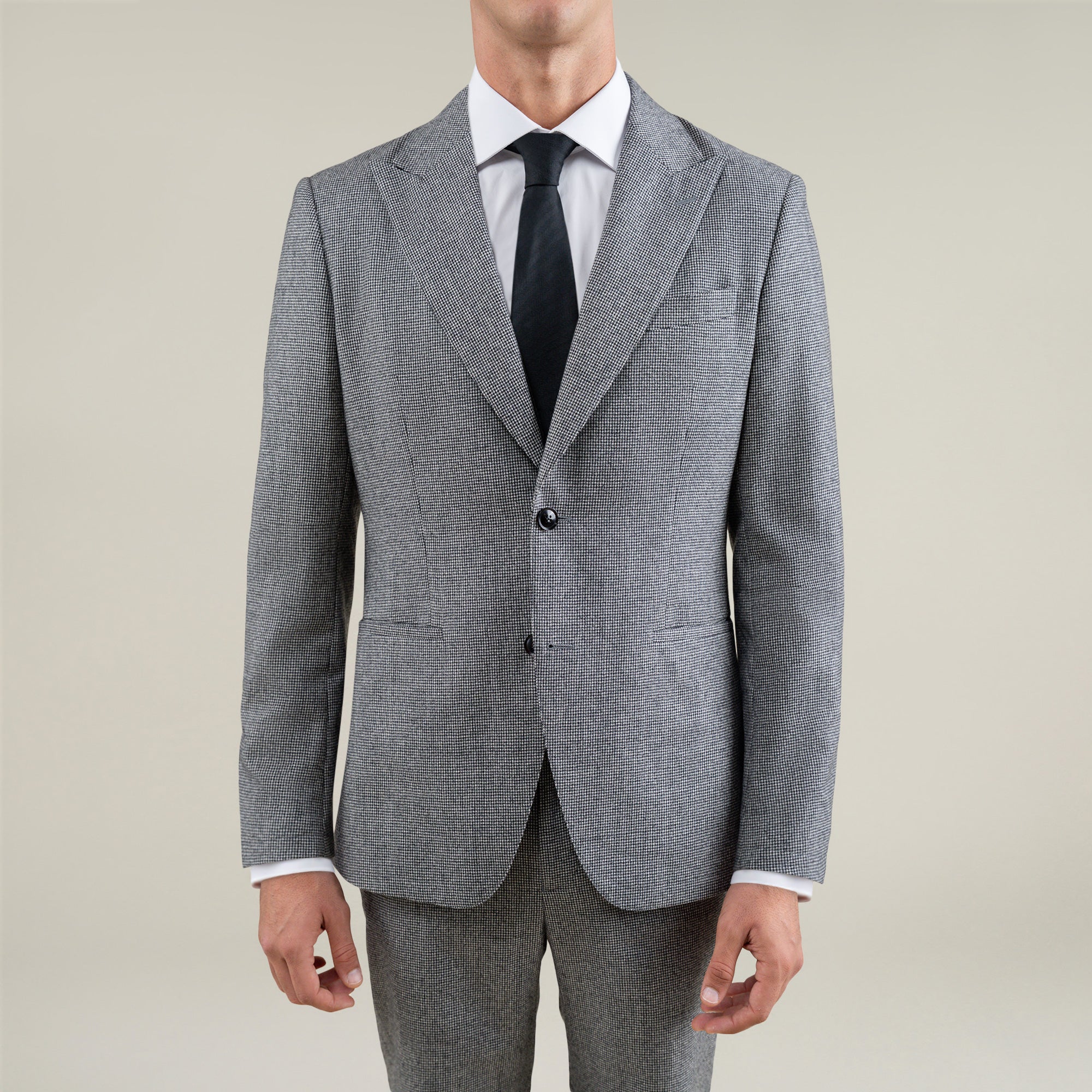 Tags:(6'1"|165) Custom Peak Lapel Tuxedo model Jessey in Black Pepita