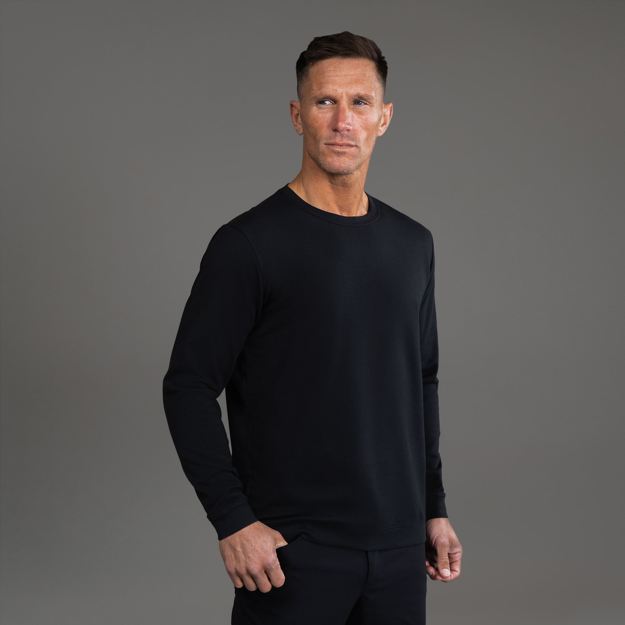 Tags:(6'0" - 180 lbs|Large) custom pullover model Tyler in Black