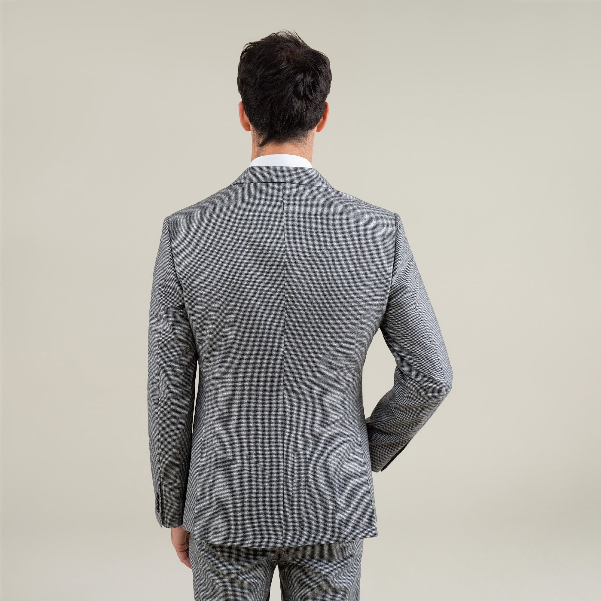 Tags:(6'1"|165) Custom Peak Lapel Tuxedo model Jessey in Black Pepita