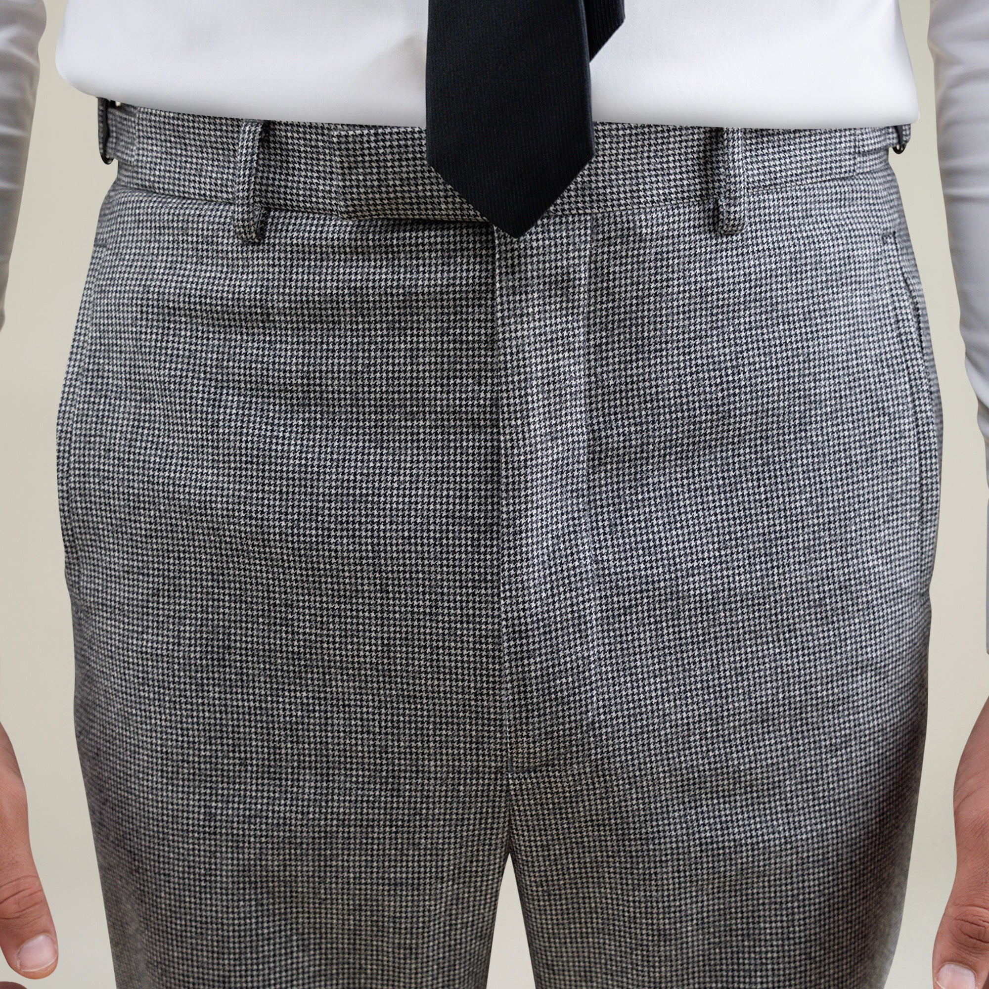 Tags:(6'1"|165) Custom Peak Lapel Tuxedo model Jessey in Black Pepita