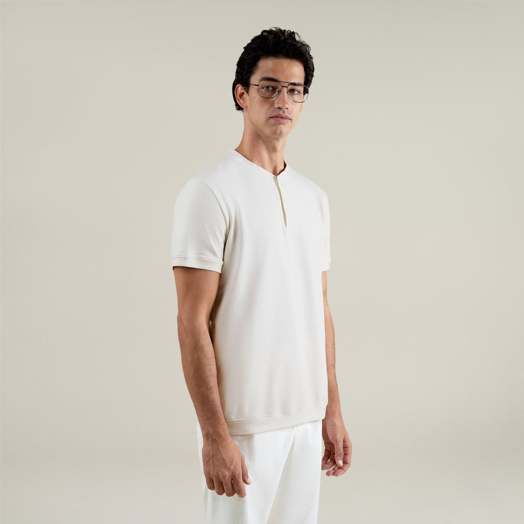 Tags:(Large | 6'1" - 165) Custom t-shirt tee model Jessey in Bone
