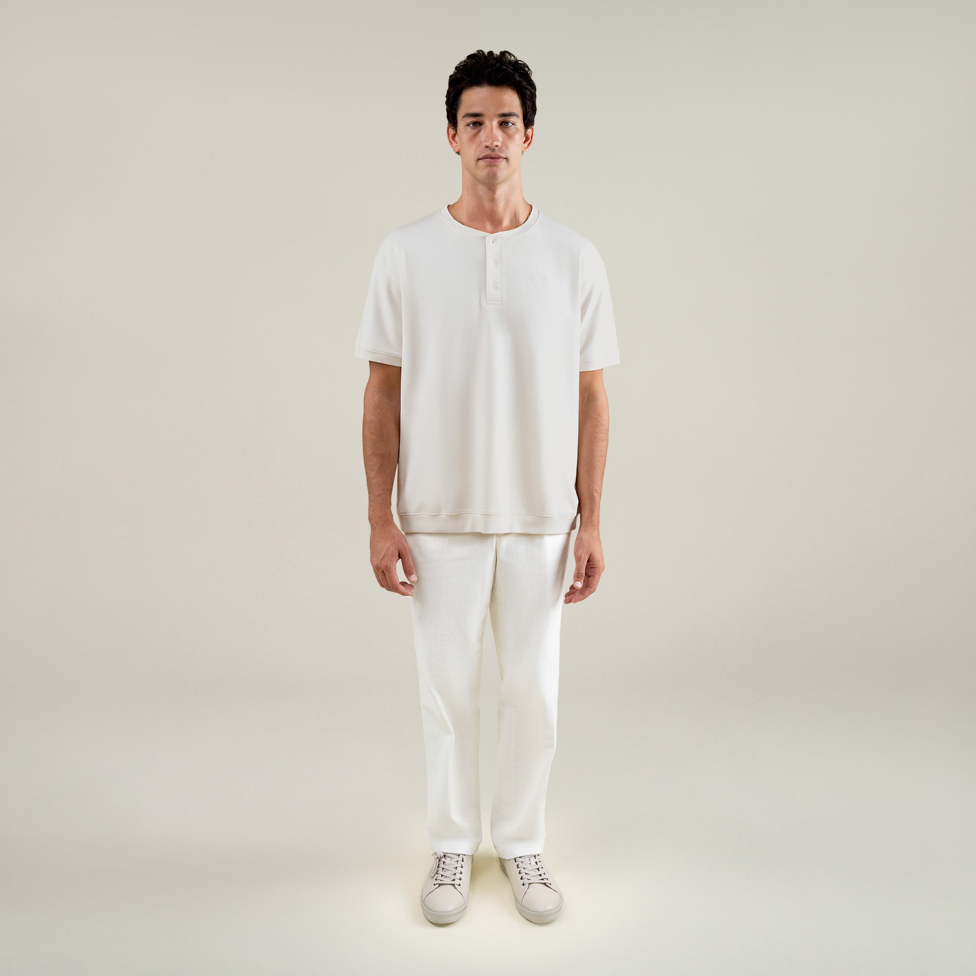 Tags:(Large | 6'1" - 165) Custom t-shirt tee model Jessey in Bone