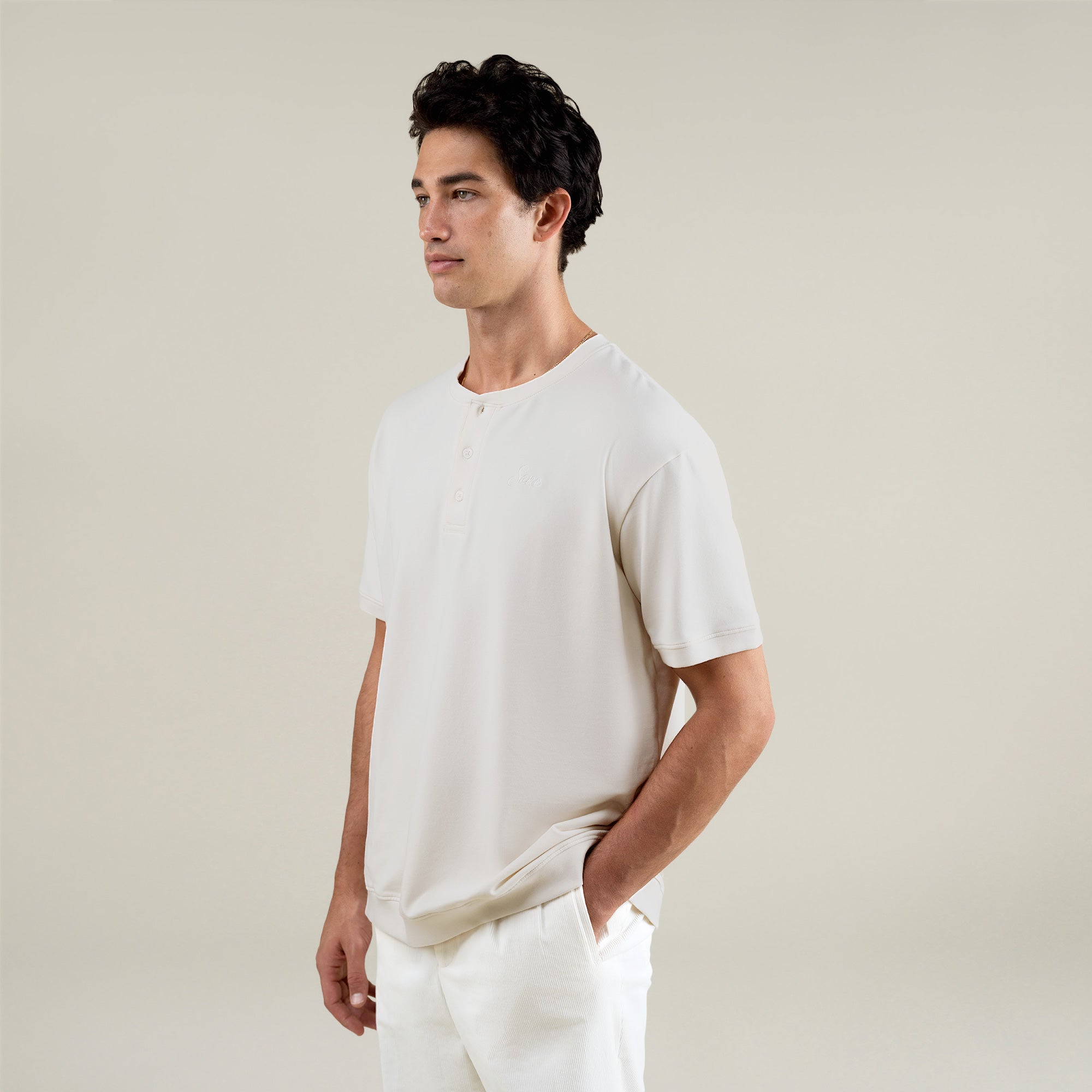 Tags:(Large | 6'1" - 165) Custom t-shirt tee model Jessey in Bone