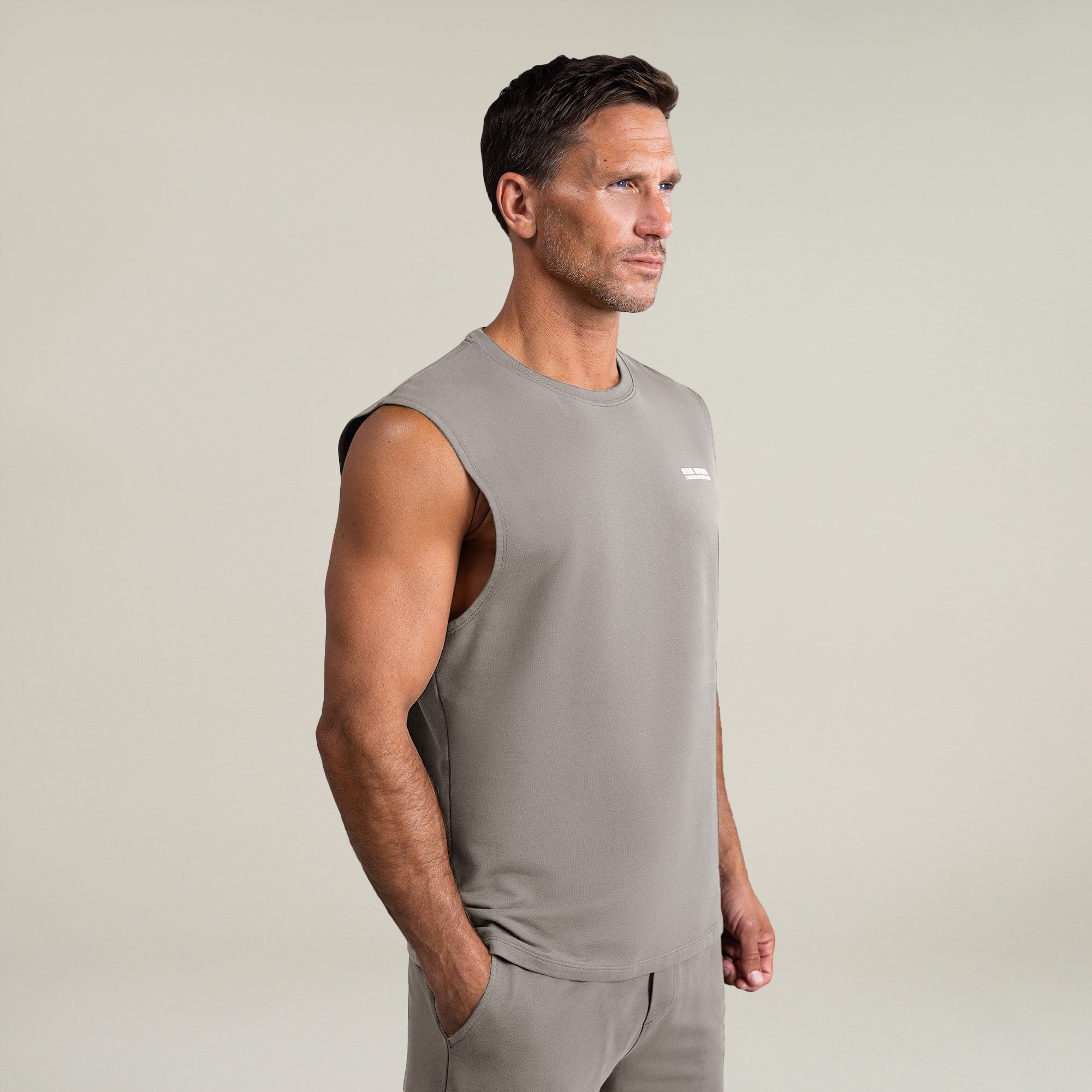 Tags:(6'0" - 180 lbs|Large) custom t-shirt tee model Tyler in Frost Gray