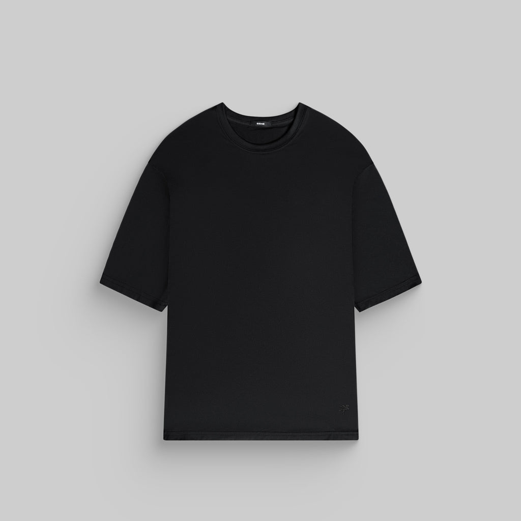 Tags:(6'0"|180 lbs) Custom tee model Tyler in Black