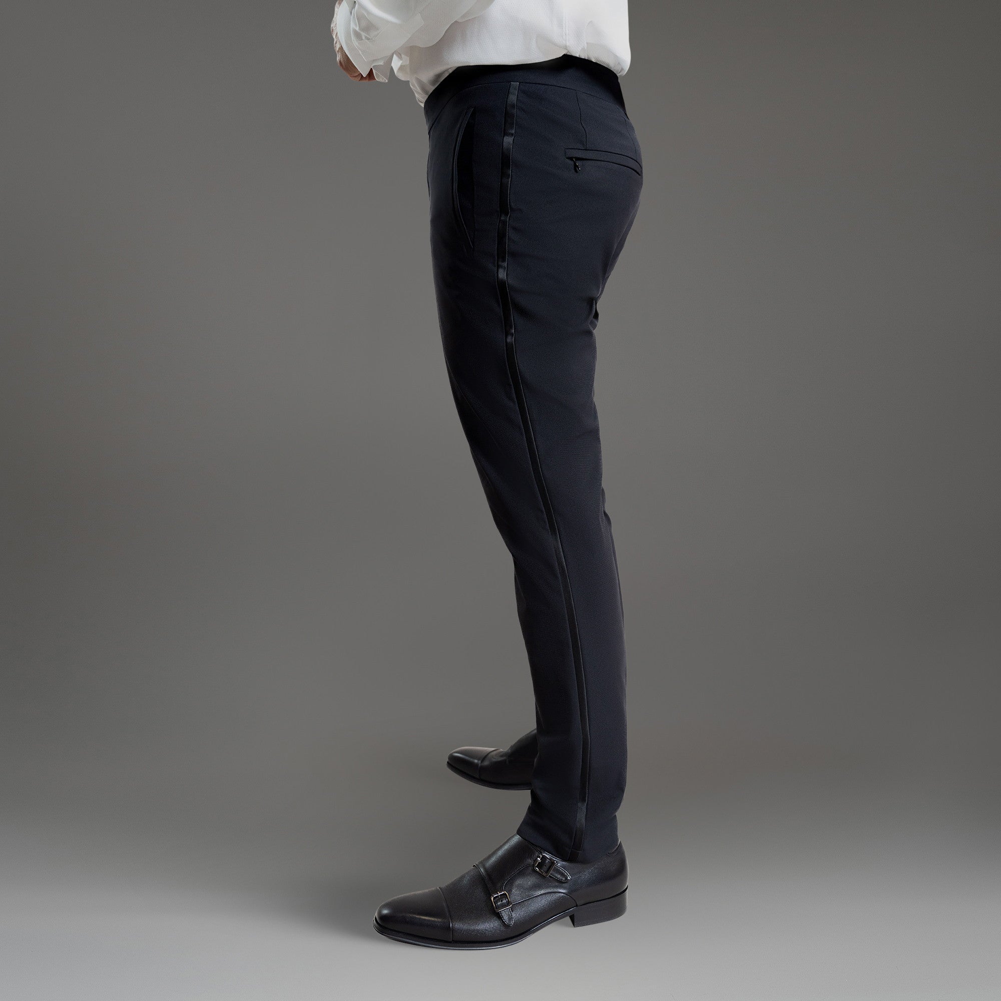 Custom FlexTech Tuxedo Pants model Guillermo in Black
