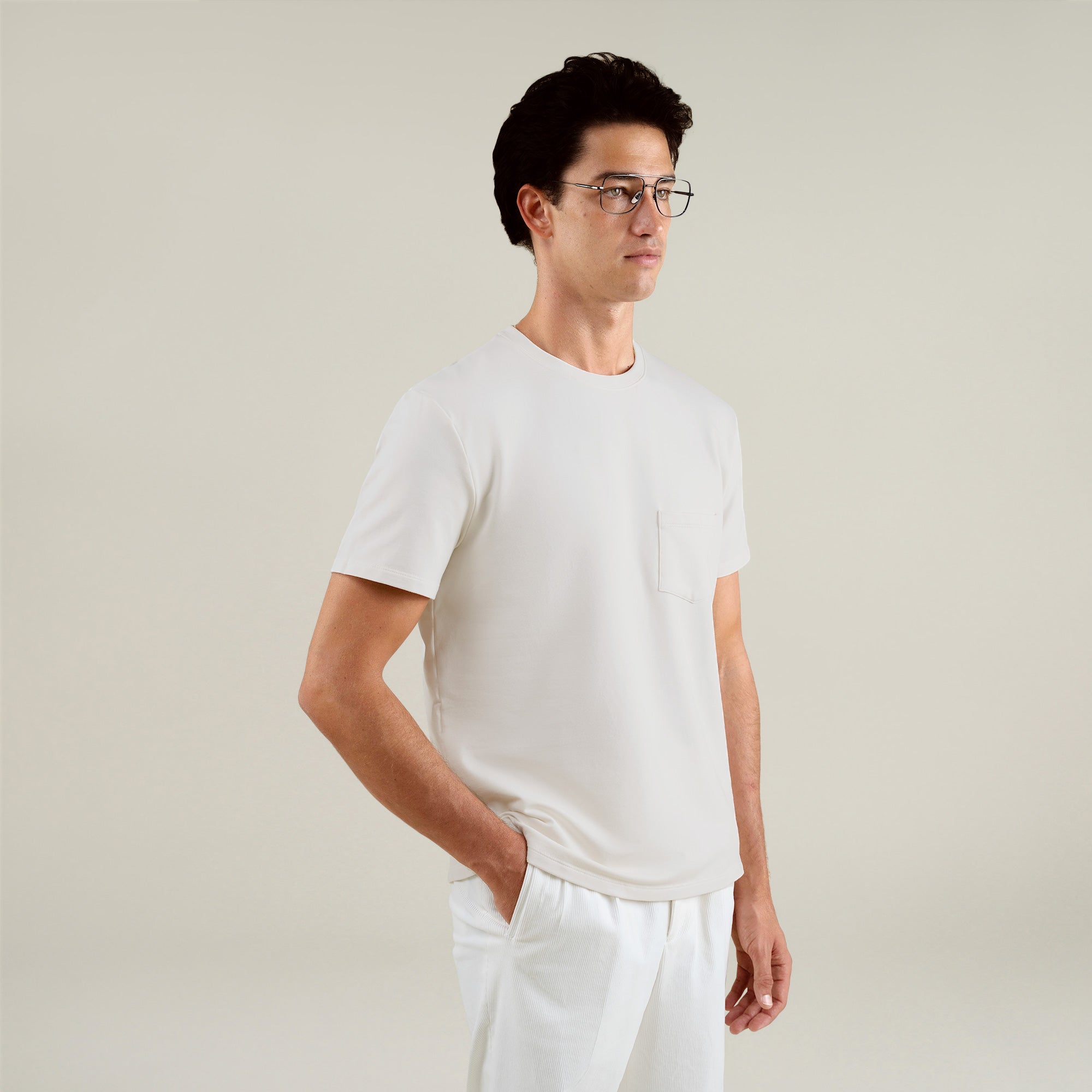 Tags:(Large | 6'1" - 165) Custom t-shirt tee model Jessey in Bone