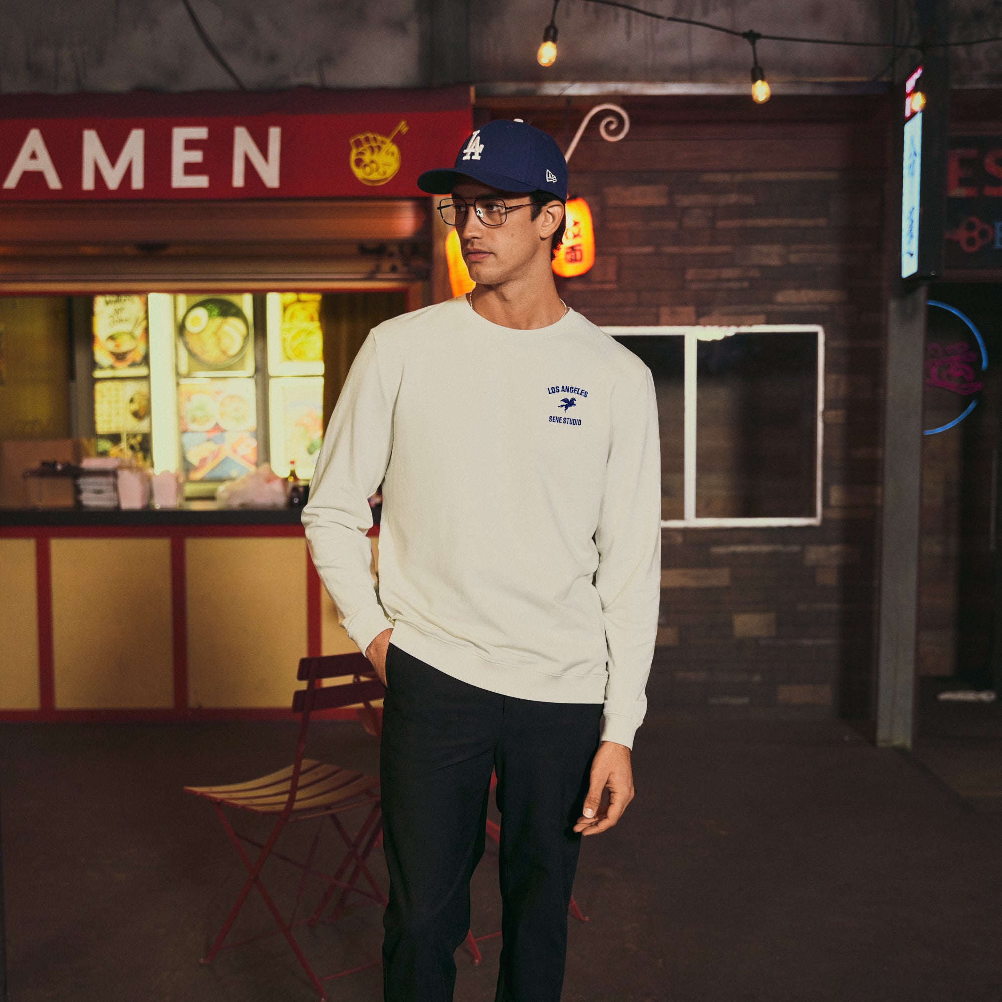 Tags:(Large | 6'1" - 165) Custom t-shirt tee model Jessey in Bone