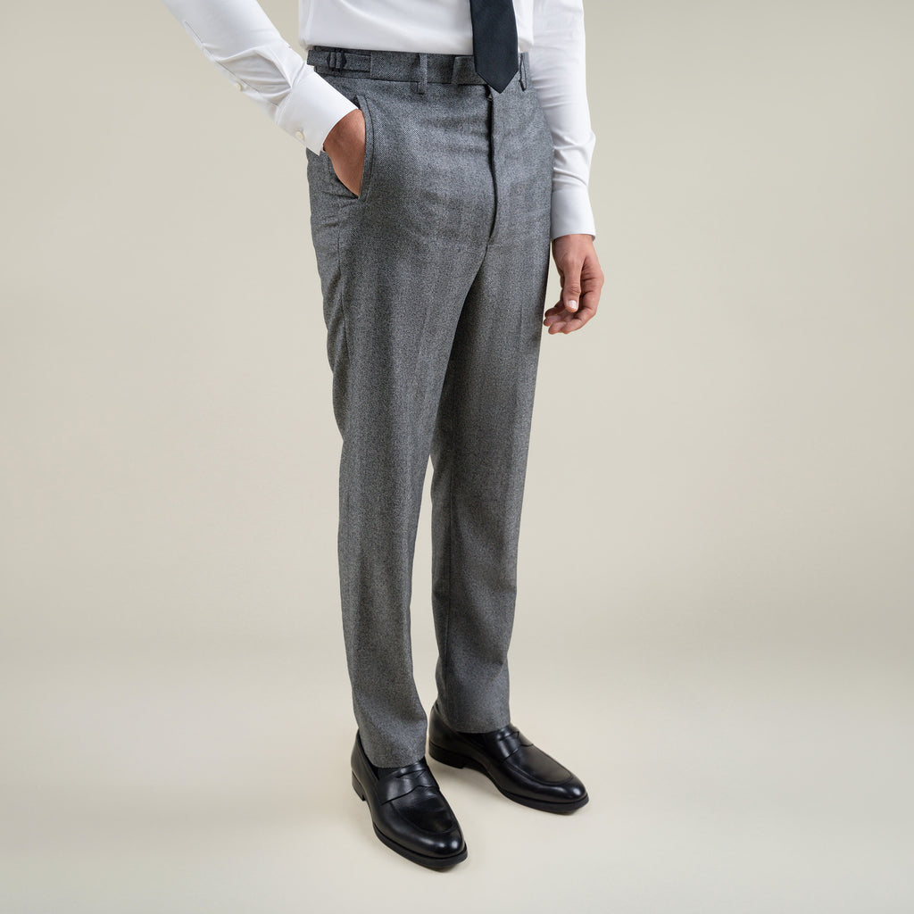 Tags:(6'1"|165) Custom Peak Lapel Tuxedo model Jessey in Gray Herringbone