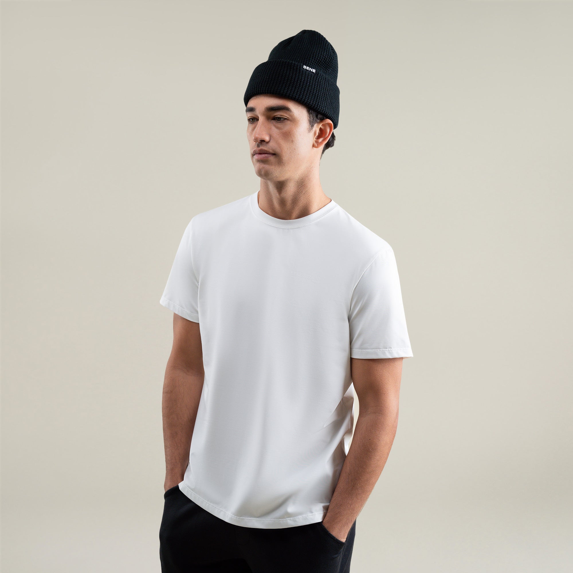 Tags:(Large | 6'1" - 165) Custom t-shirt tee model Jessey in White