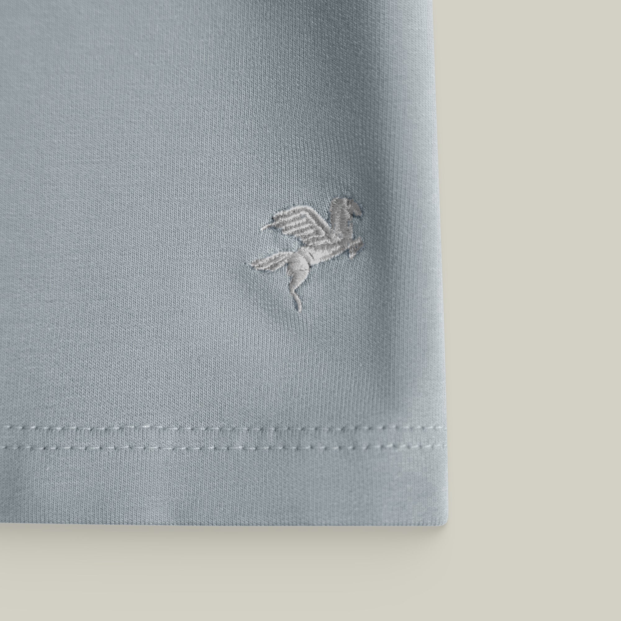 french terry blue gray t-shirt model matteo in vapor