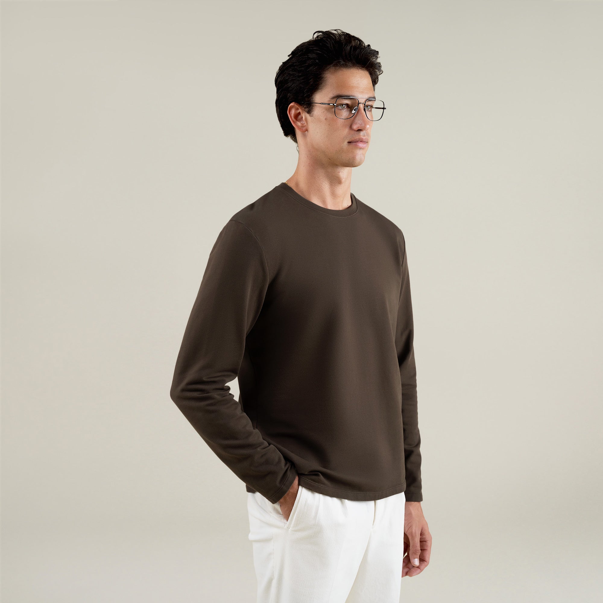 Tags:(Large | 6'1" - 165) Custom t-shirt tee model Jessey in Umber