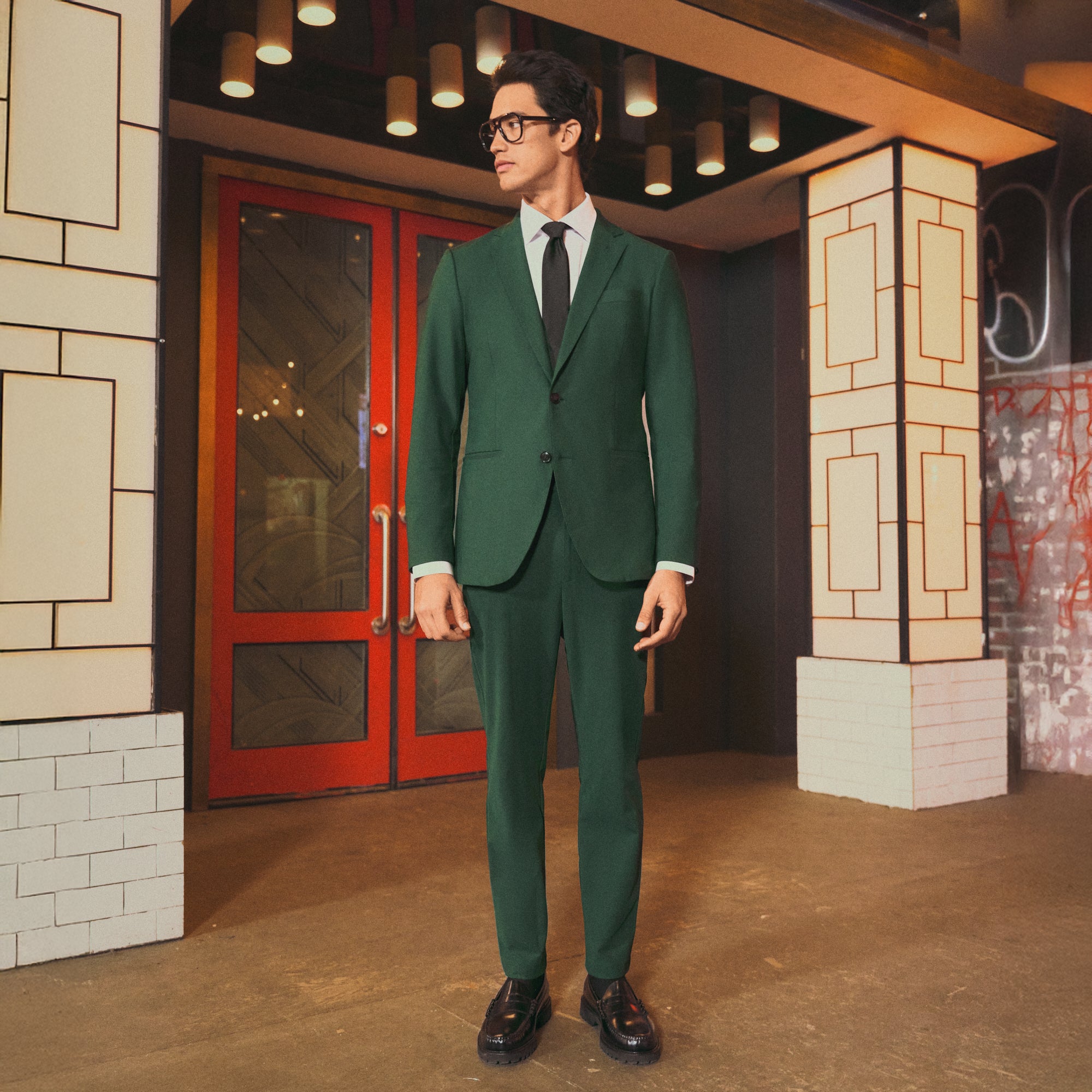 Tags:(6'1"|165) bespoke custom trousers pant chino performance technical model Jessey in Pine Grove