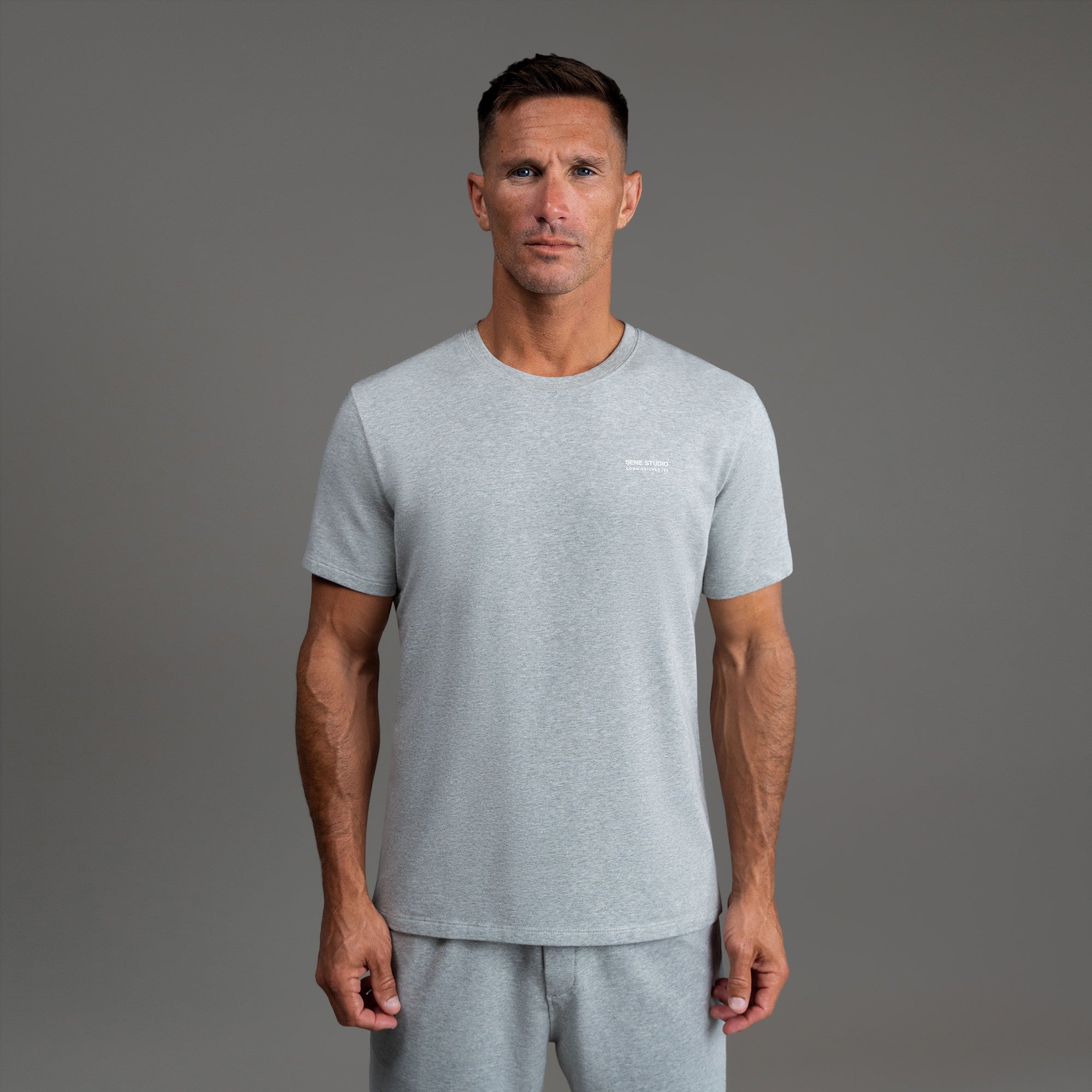 Tags:(6'0"|180 lbs) custom t-shirt tee model Tyler in Heather Gray