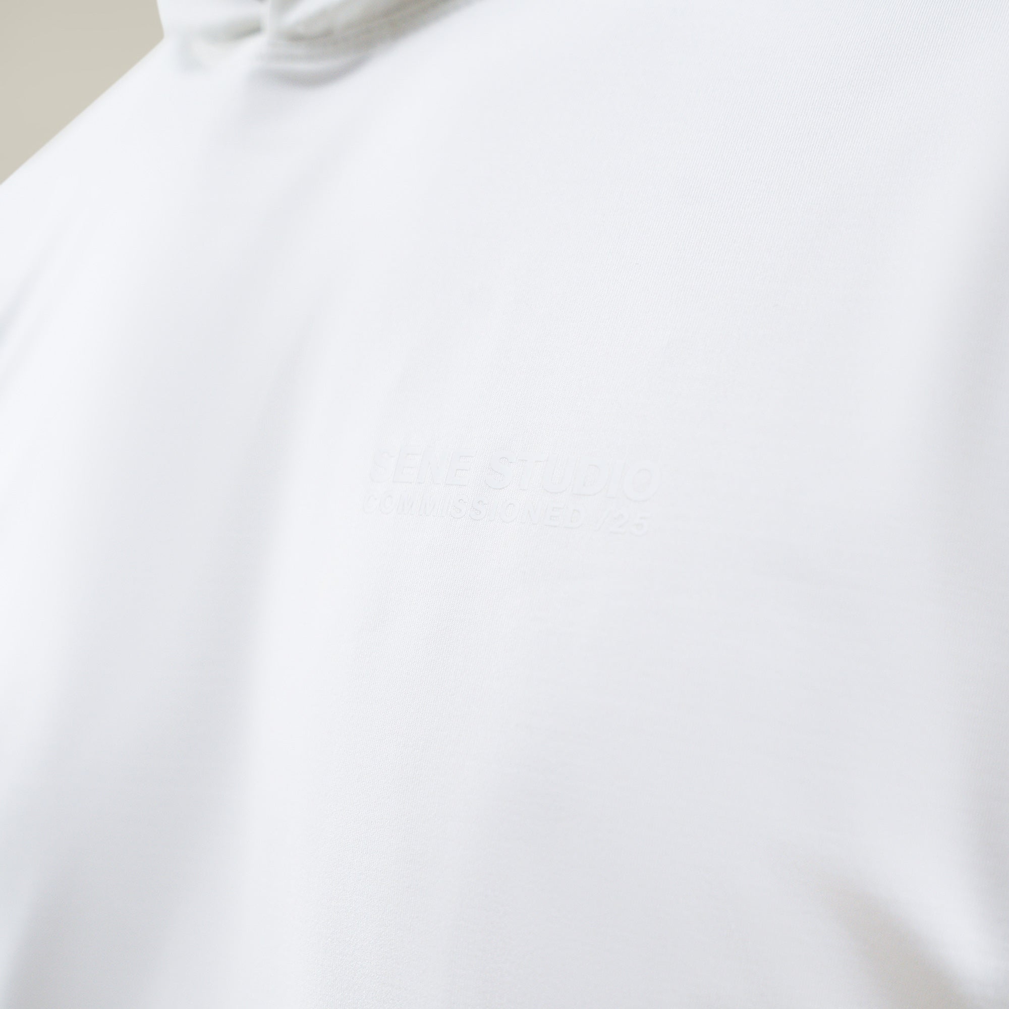 Tags:(Large | 6'1" - 165) Custom t-shirt tee model Jessey in White