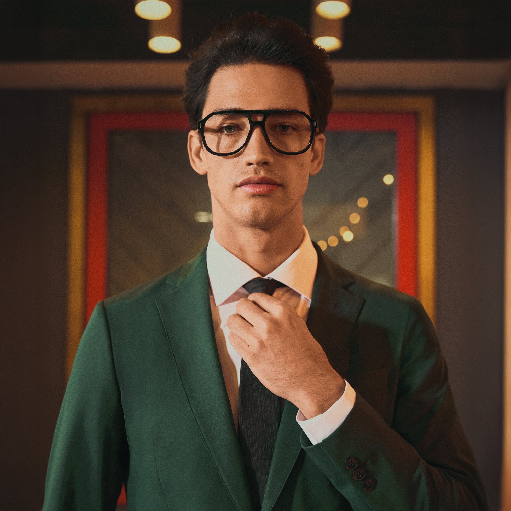 Tags:(6'1"|165) bespoke custom trousers pant chino performance technical model Jessey in Pine Grove