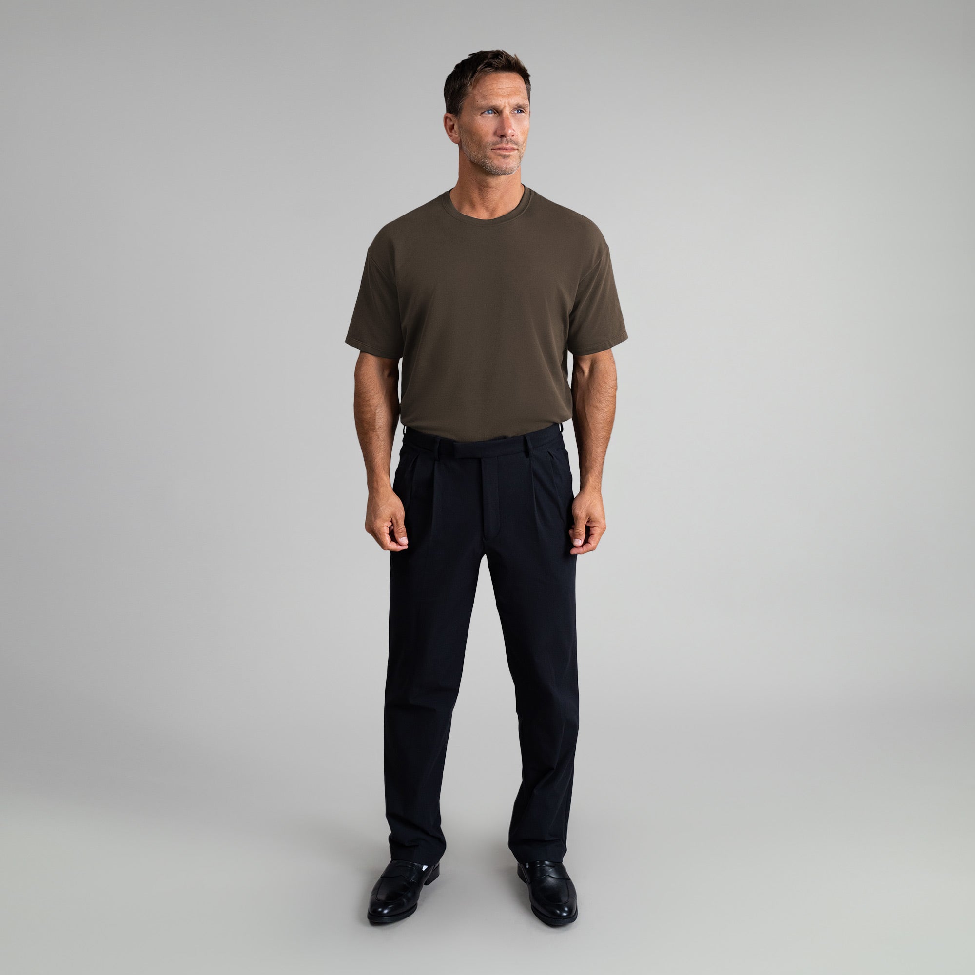 Tags:(6'0" - 180 lbs) custom t-shirt tee model Tyler in Umber