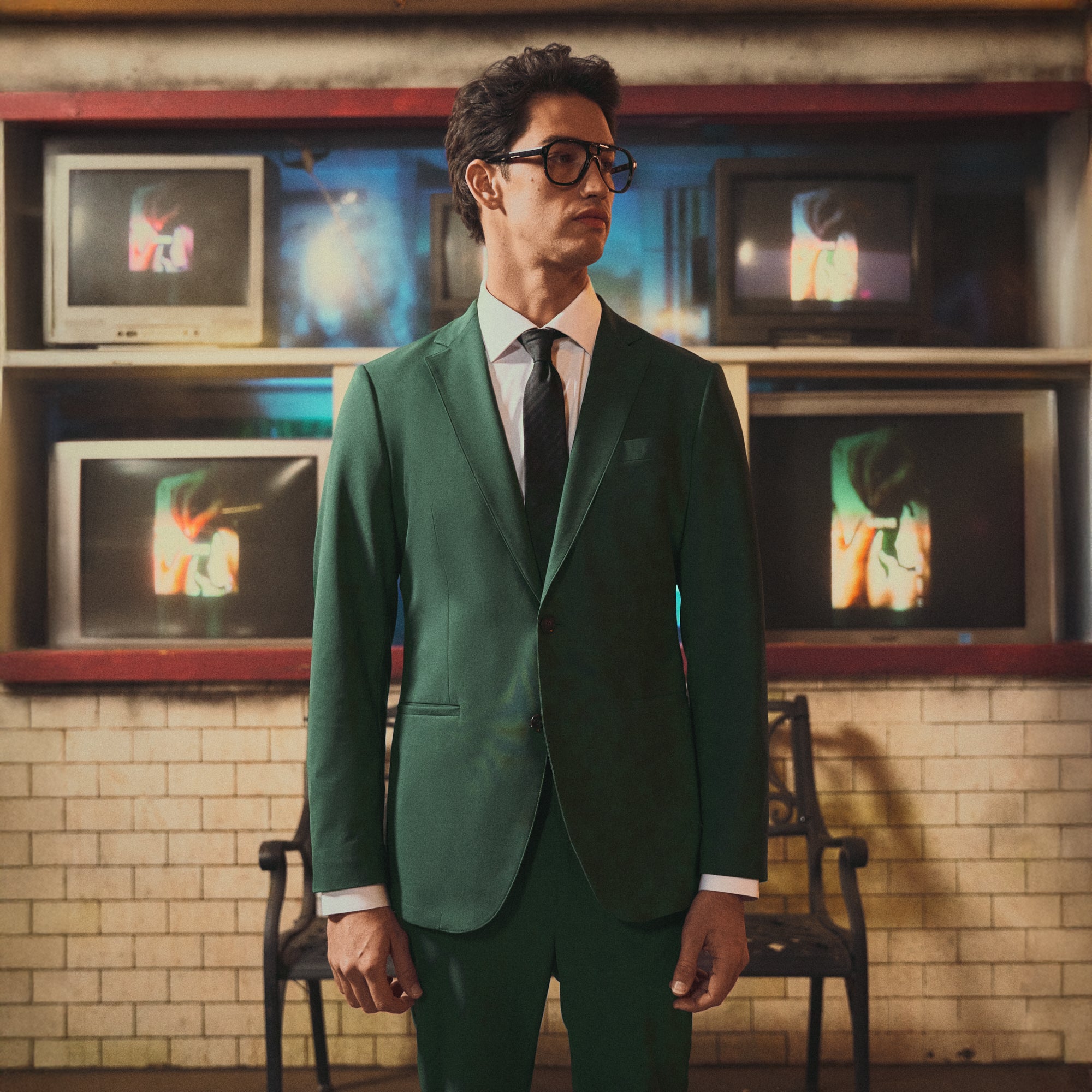 Tags:(6'1"|165) bespoke custom trousers pant chino performance technical model Jessey in Pine Grove