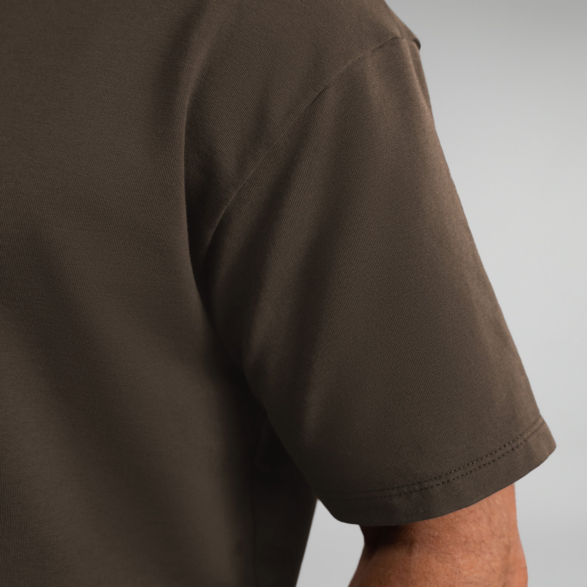 Tags:(6'0" - 180 lbs) custom t-shirt tee model Tyler in Umber