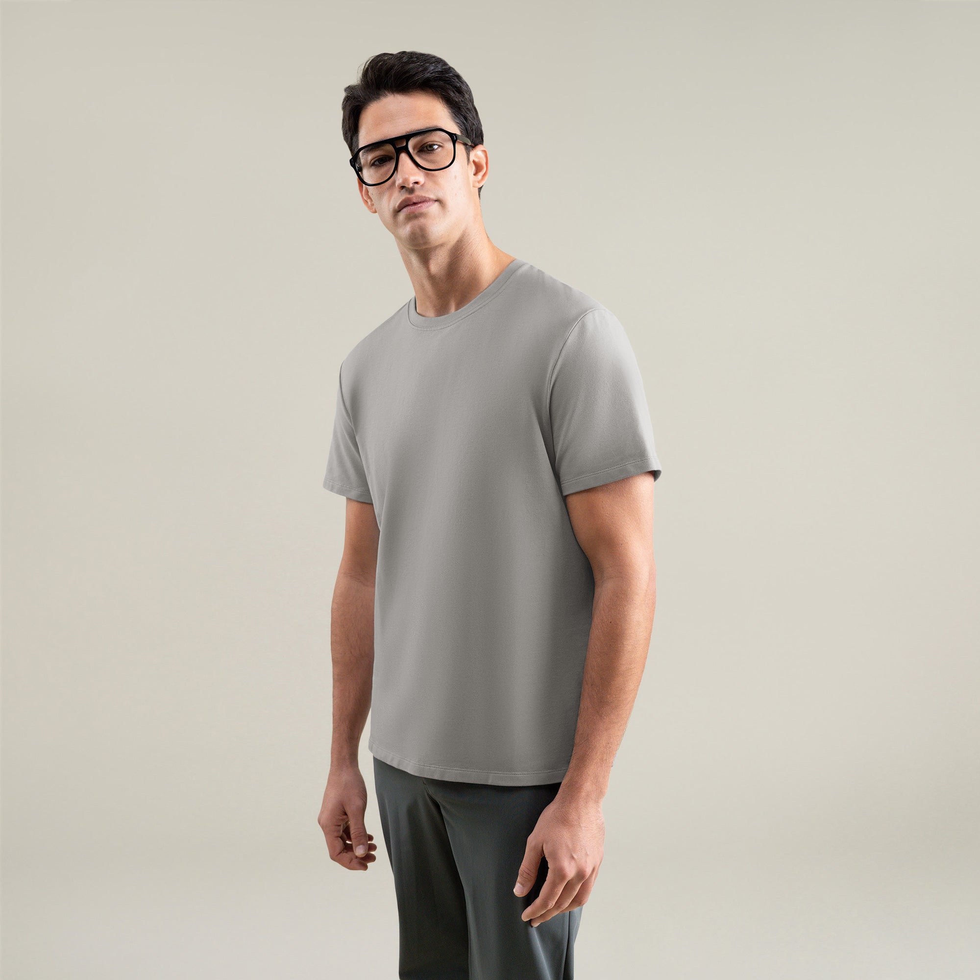 Tags:(6'1" - 165 lbs|Large) Custom t-shirt tee model Jessey in Frost Gray