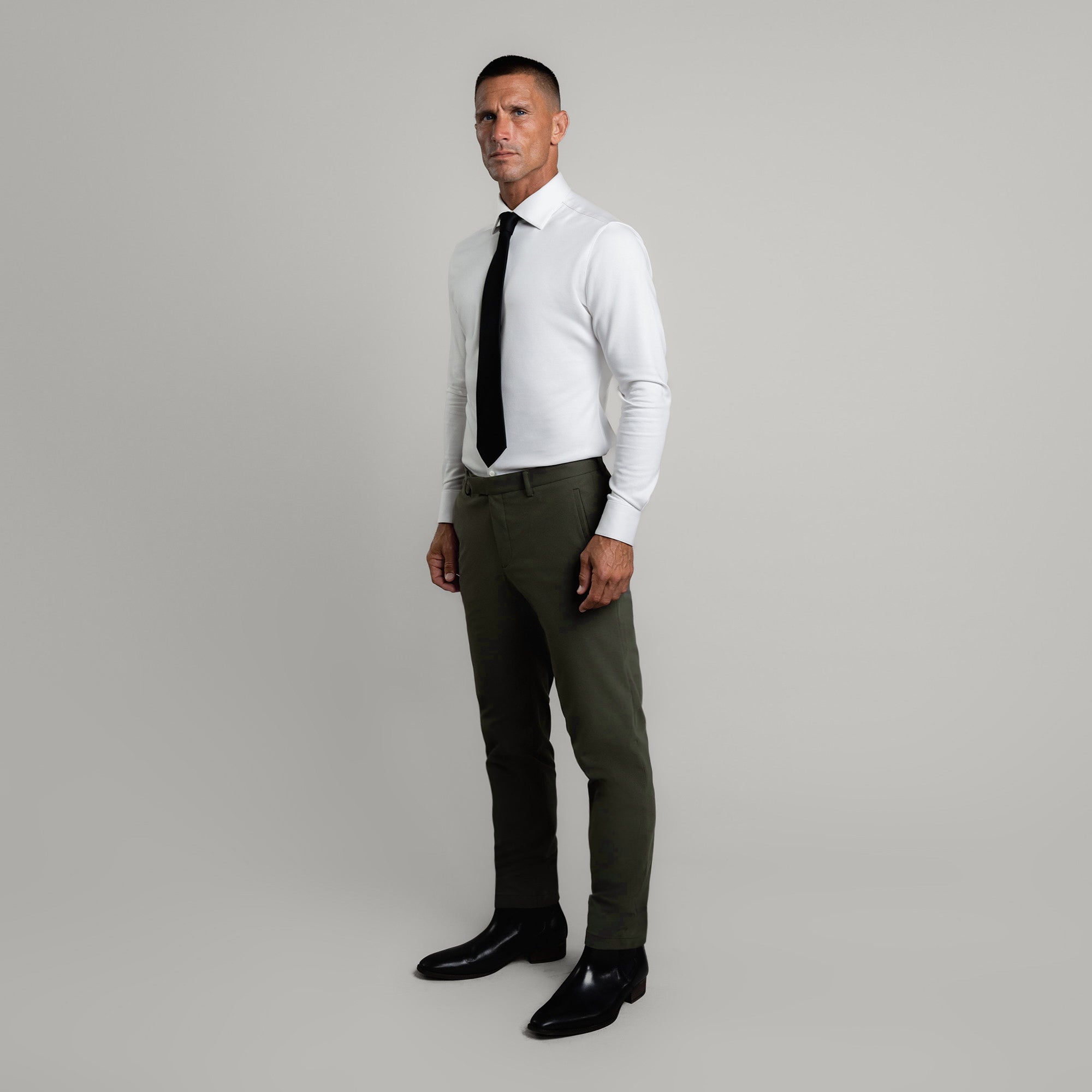 bespoke custom trousers pant chino performance technical model Tyler in Moss