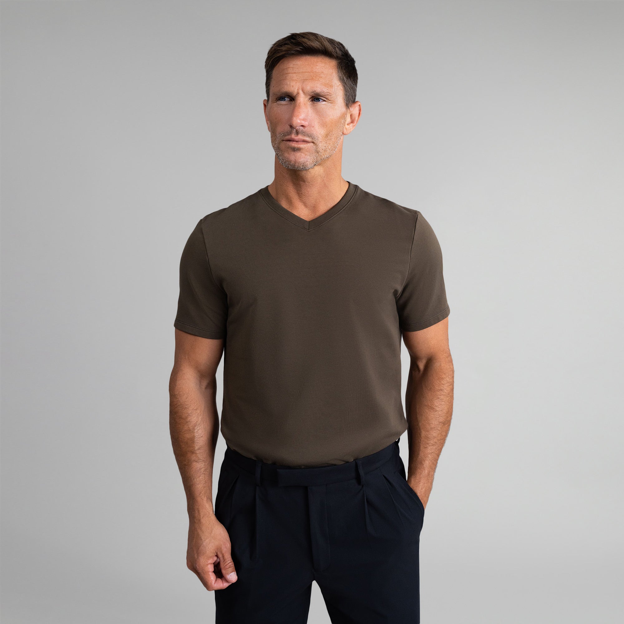 Tags:(6'0" - 180 lbs|Large) custom t-shirt tee model Tyler in Umber