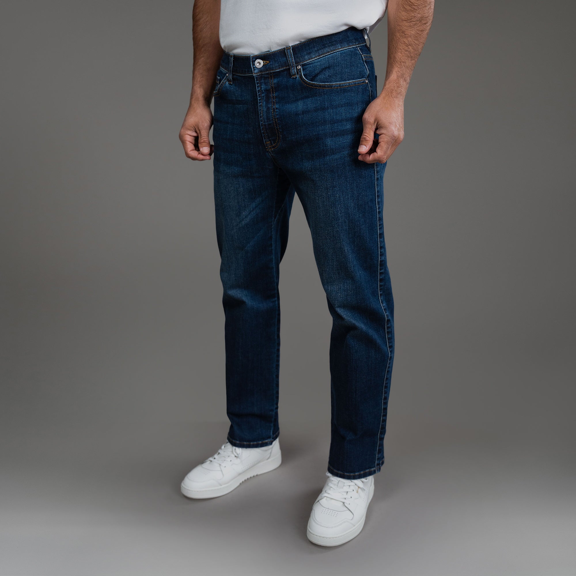 custom men's jeans model Tyler in Sur Blue