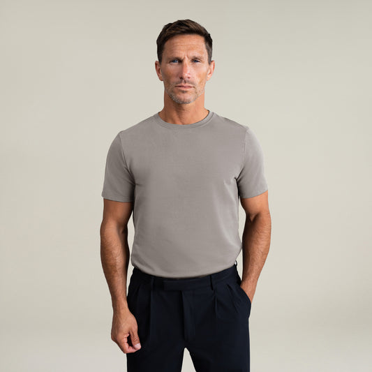 Tags:(6'0" - 180 lbs|Medium) custom t-shirt tee model Tyler in Frost Gray