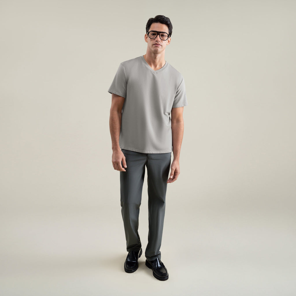 Cumulus v-neck t-shirt on a beige background model Jessey in Best-Seller