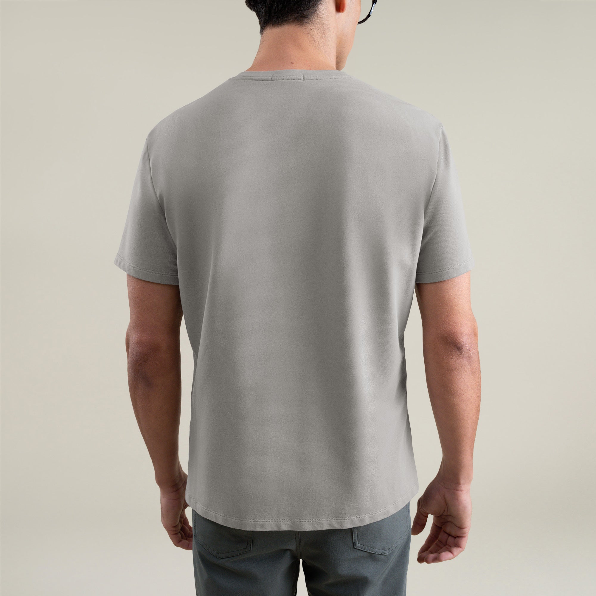 Tags:(6'1" - 165 lbs|Large)  Custom t-shirt tee model Jessey in Frost Gray