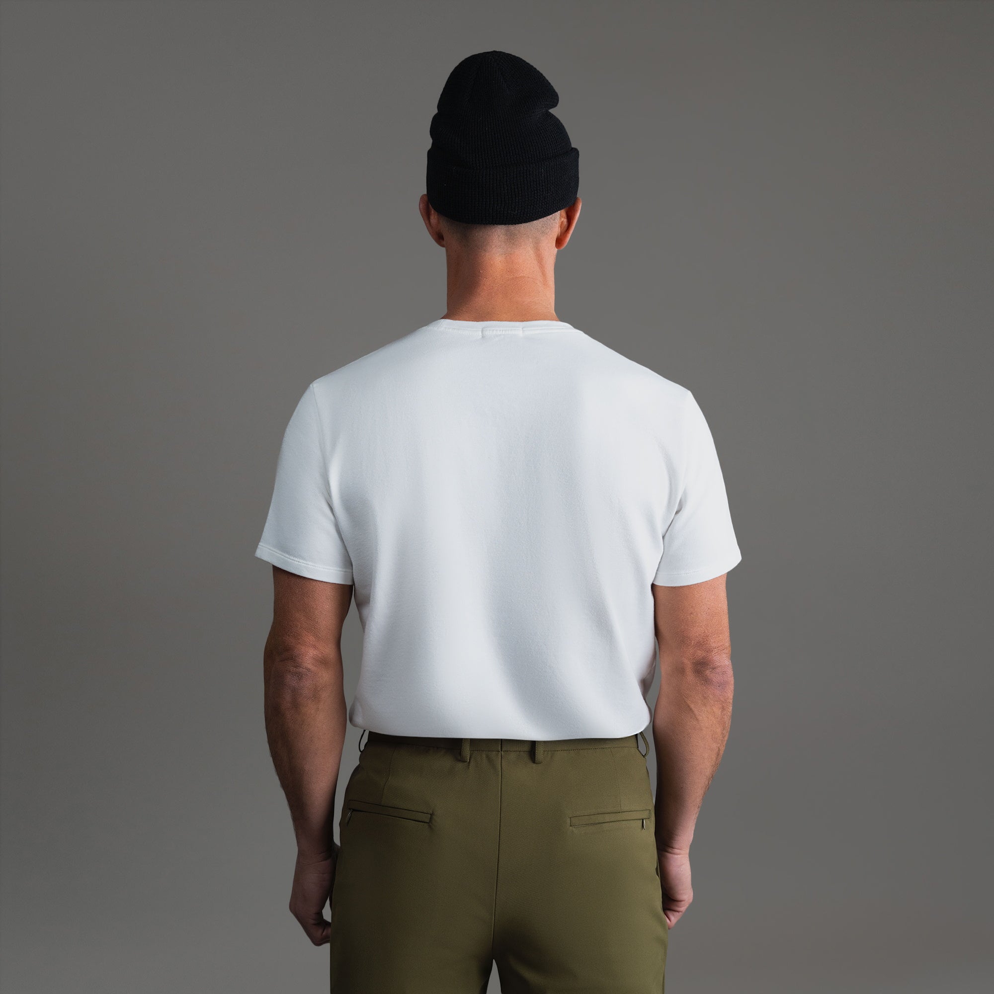 Sene hat model Tyler in Black