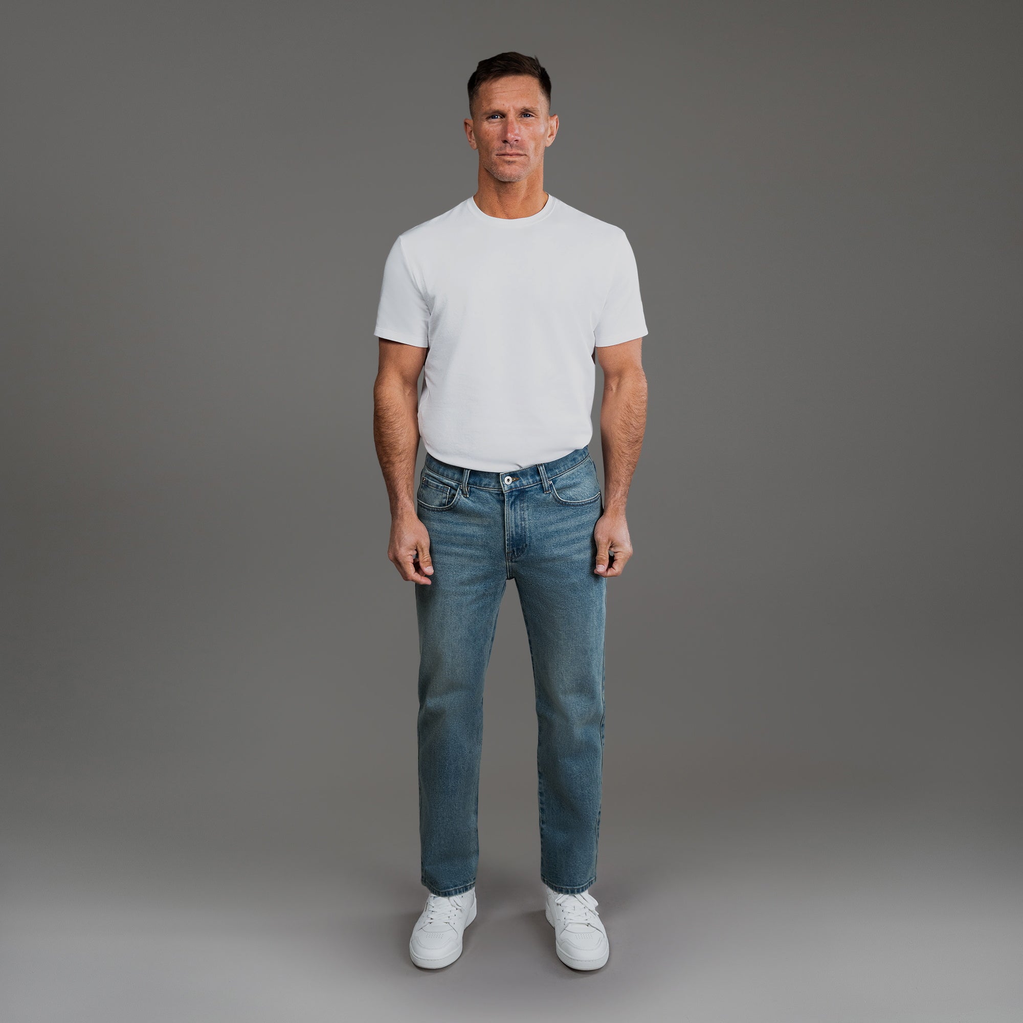 sizeless bespoke custom jeans model Tyler in Indigo Dune