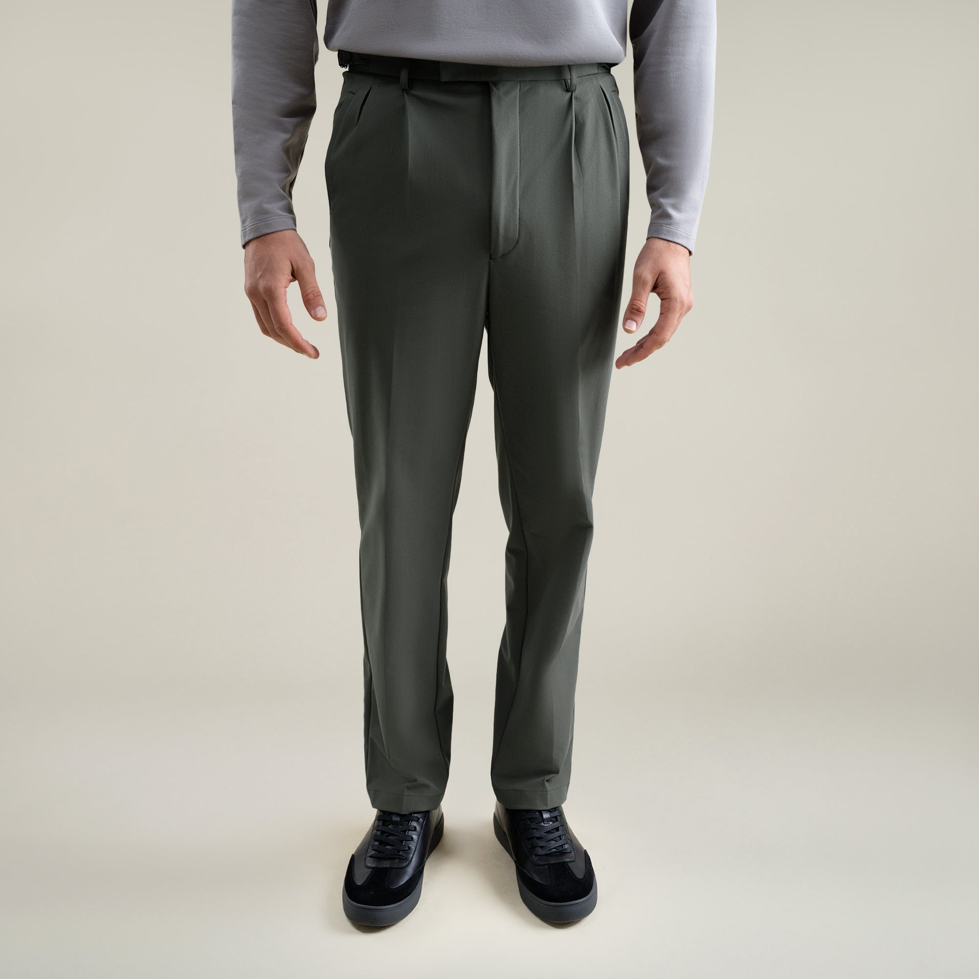 Tags:(6'1"|165) Custom Peak Lapel Tuxedo model Jessey in Pebble