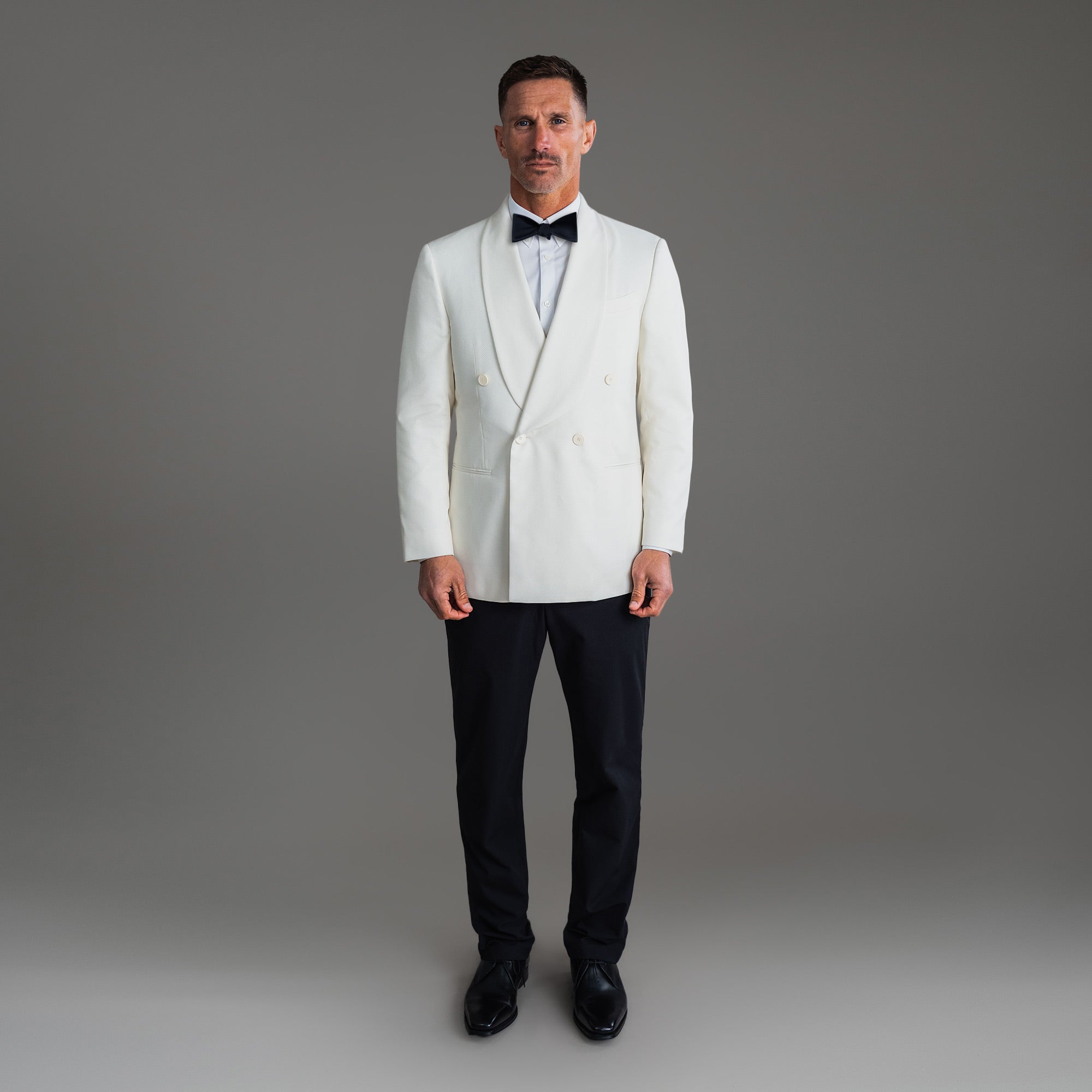 Tags:(6'0"|180 lbs) Bespoke custom Dinner Blazer los angeles model Tyler in Cream