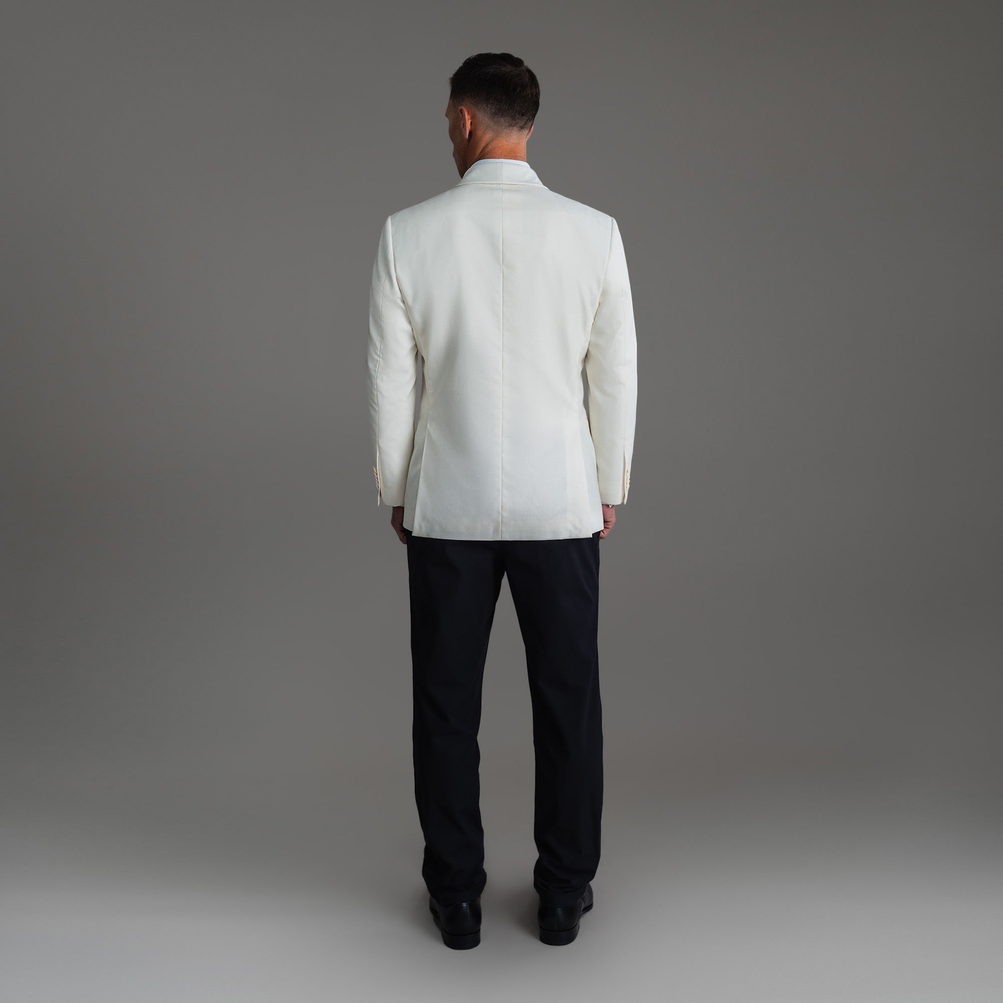 Tags:(6'0"|180 lbs) Bespoke custom Dinner Blazer los angeles model Tyler in Cream